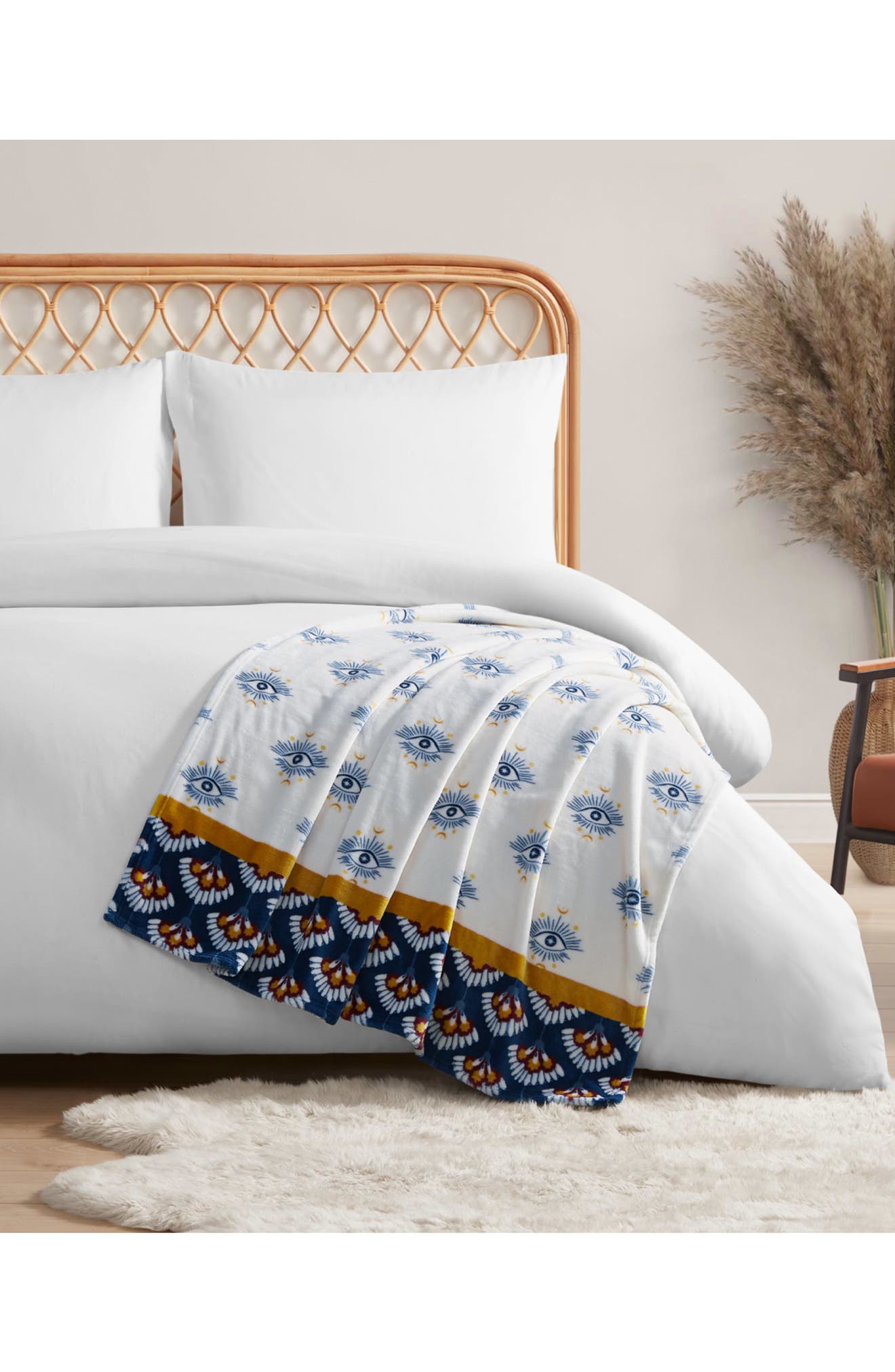 Jessica Simpson Plush Fleece Throw Blanket