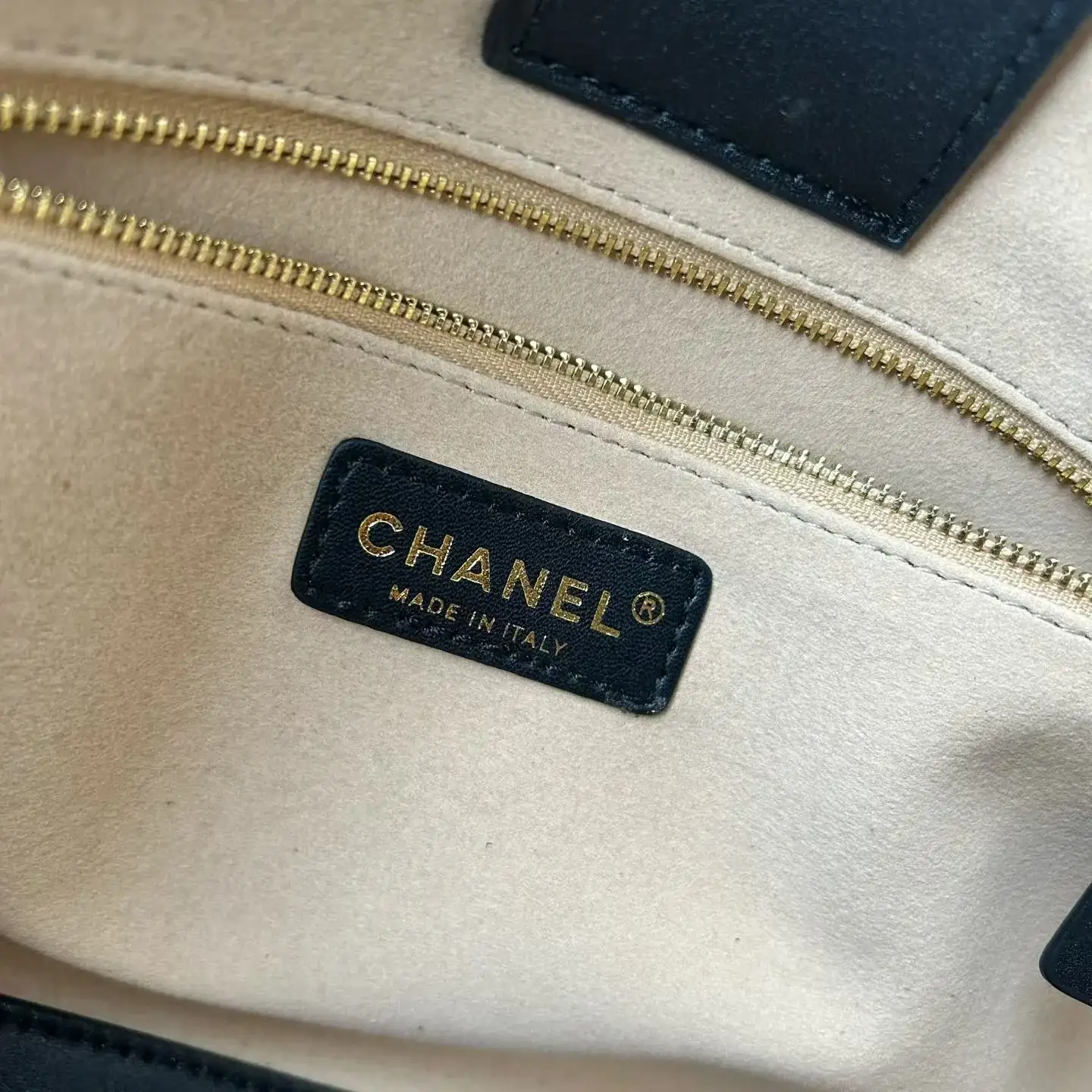 Chanel Black Calfskin Tote Bag product photo from LabelPicks