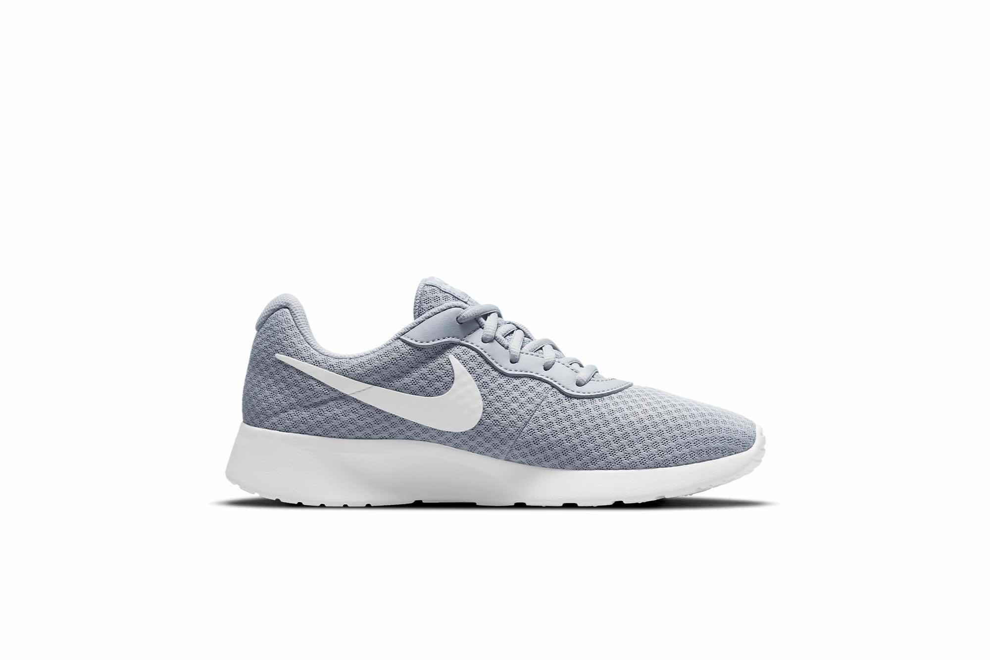 Nike Tanjun ‘Wolf Grey’ DJ6257-003