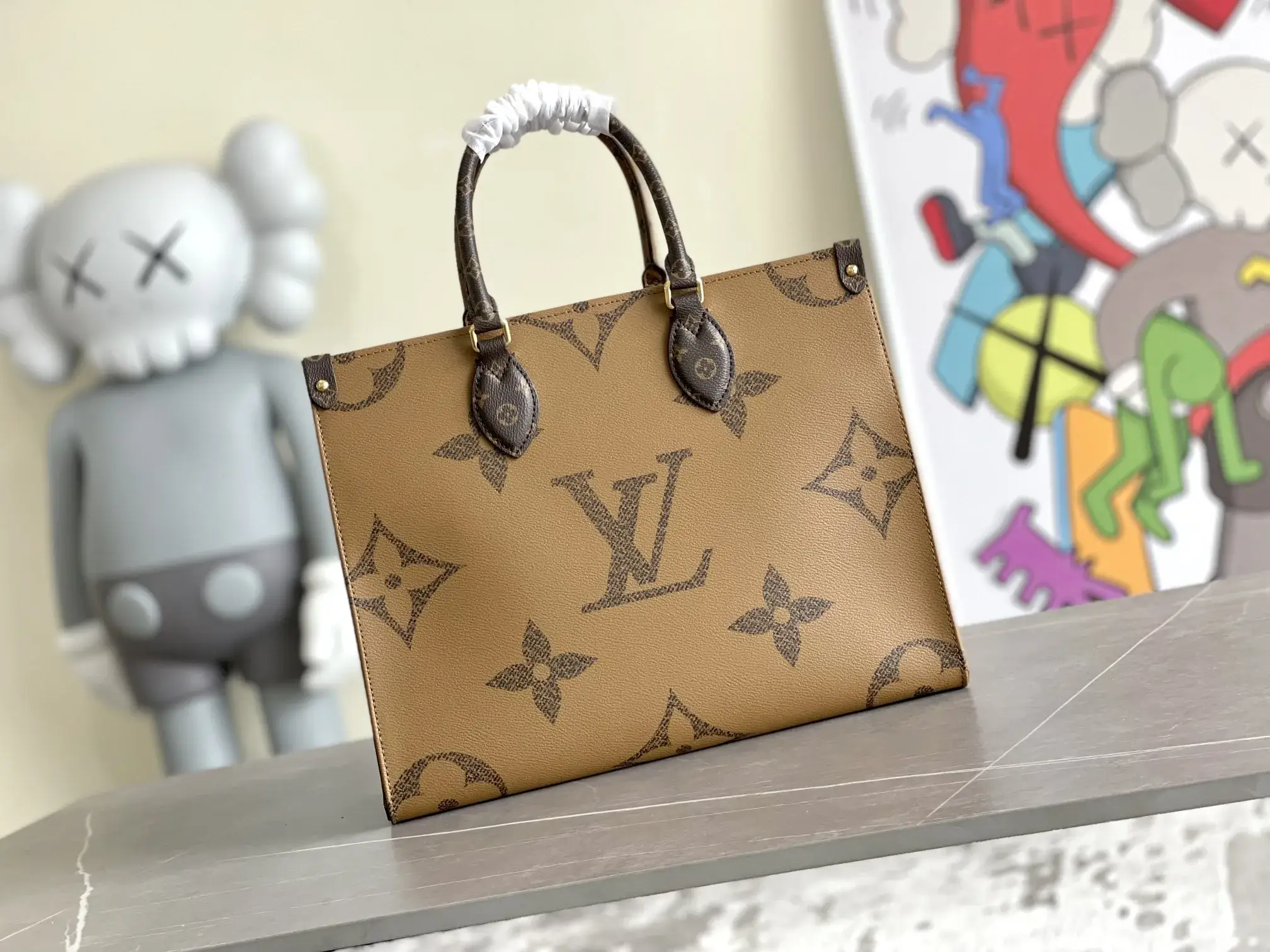 Louis Vuitton Onthego Tote Bag product photo from LabelPicks
