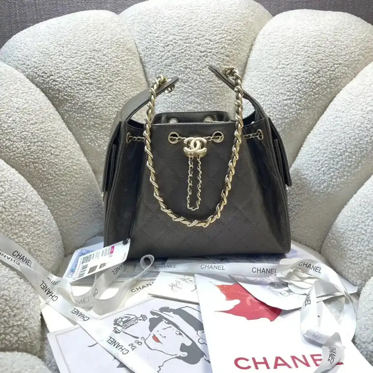 Chanel Roomy Tote Bag product photo from LabelPicks