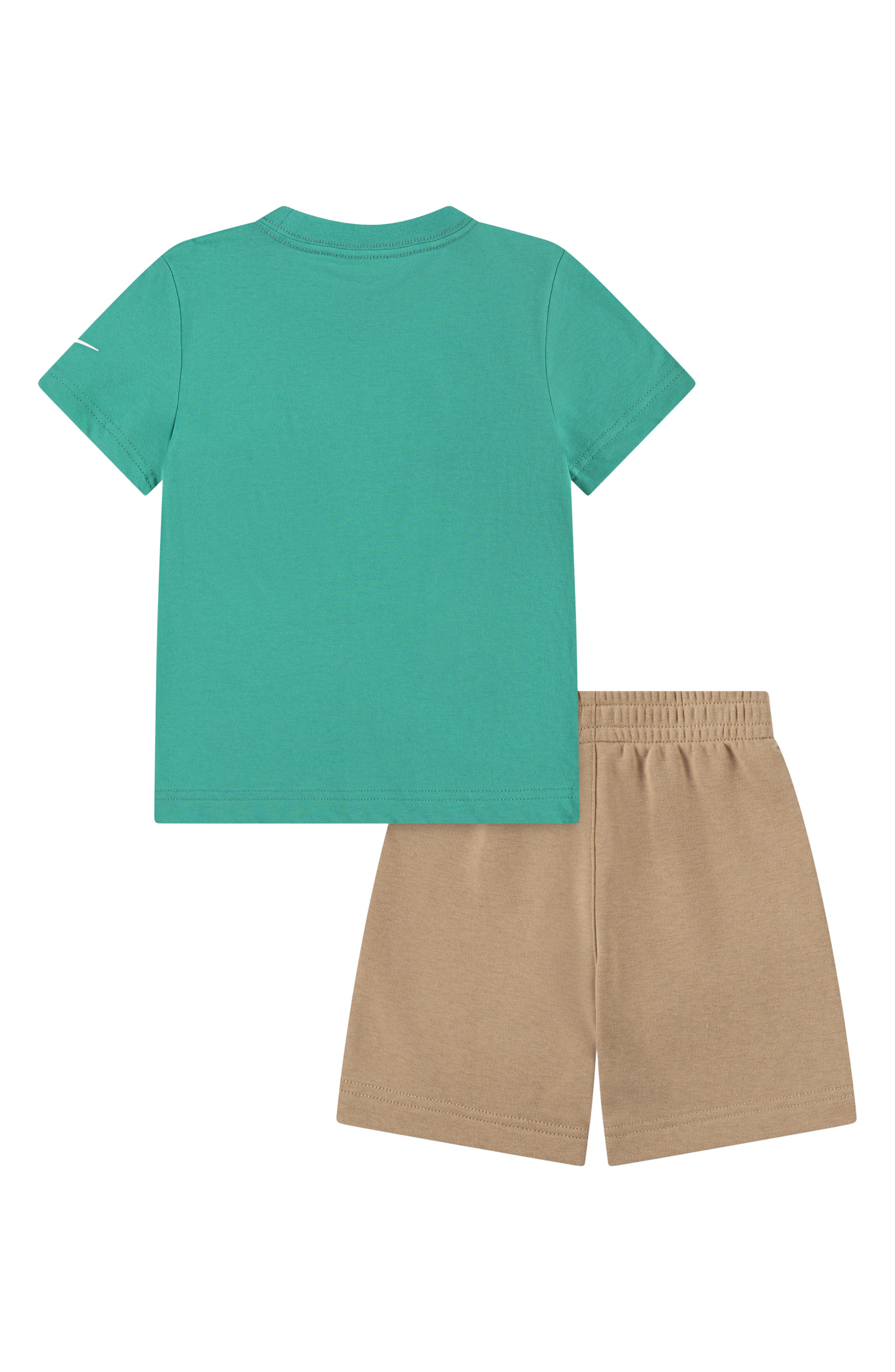 3 Brand Gradient Logo Graphic T-Shirt & Shorts Set
