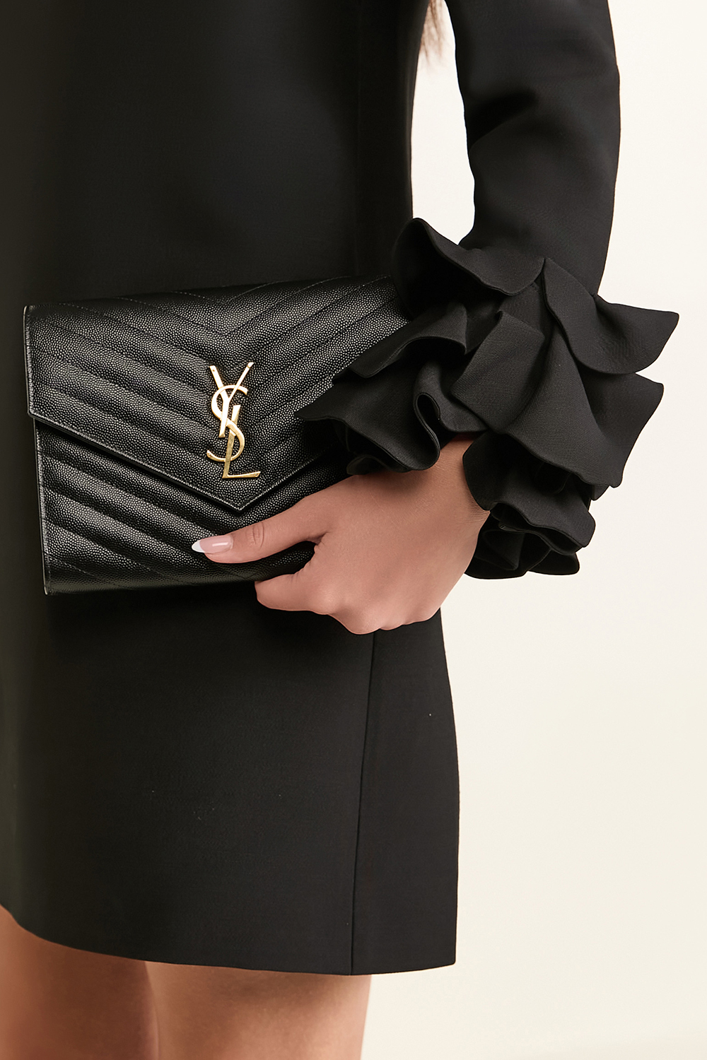 SAINT LAURENT תיק קלאץ' מעטפה