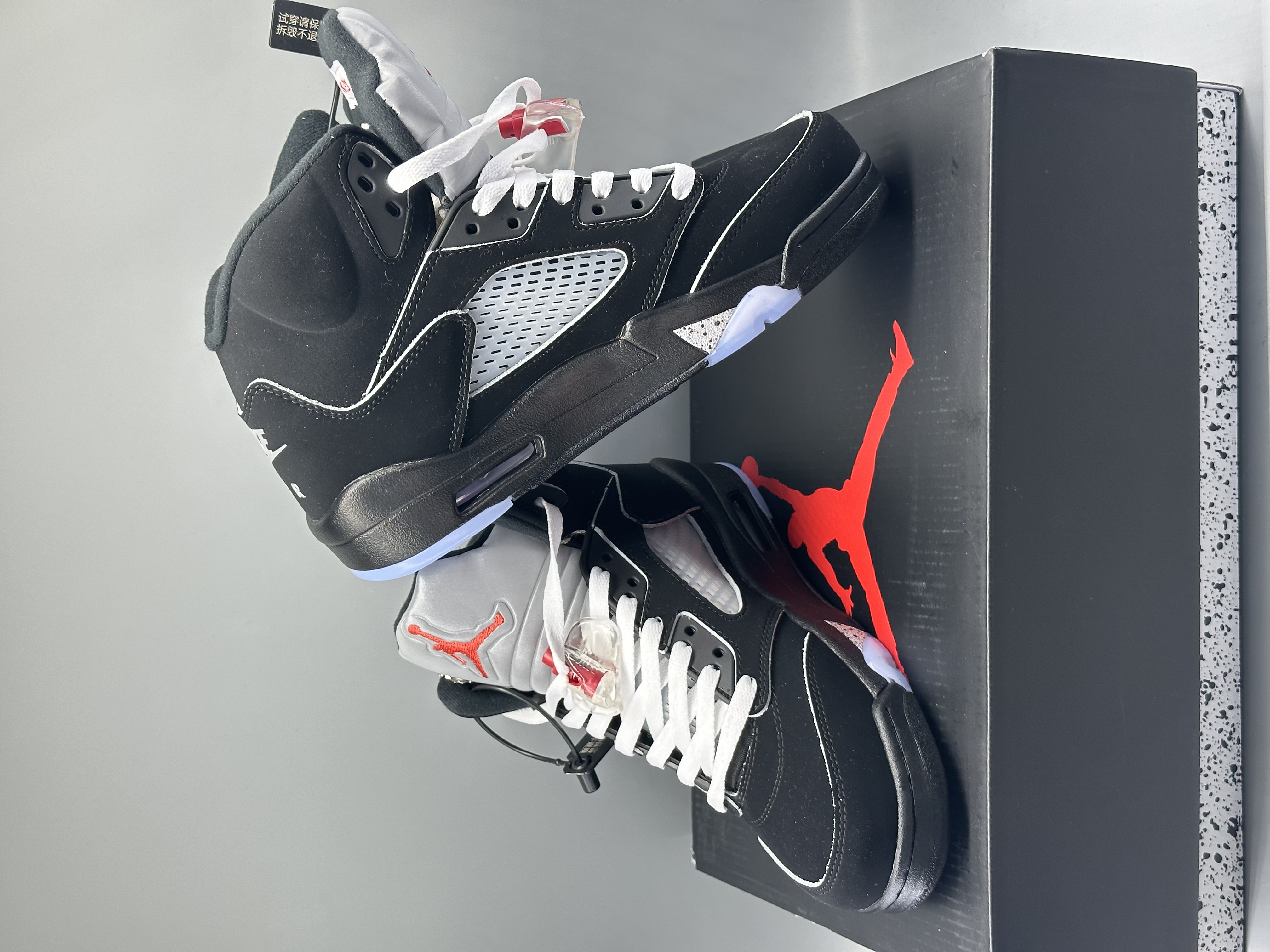 Jordan 5 Retro OG Black Metallic Reimagined