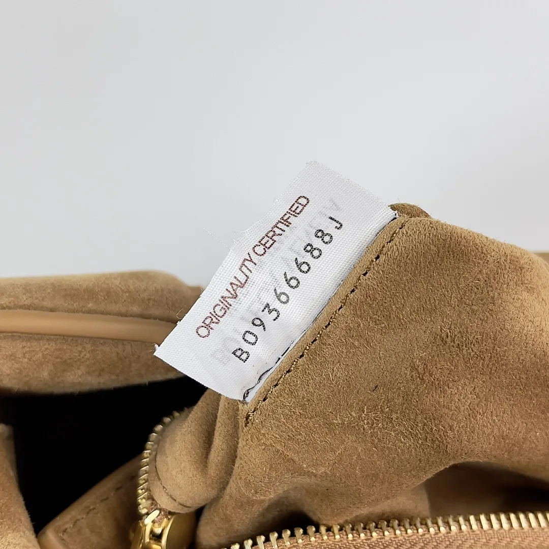 Bottega Veneta Cassette Green Intrecciato Woven Leather Crossbody Bag product photo from LabelPicks