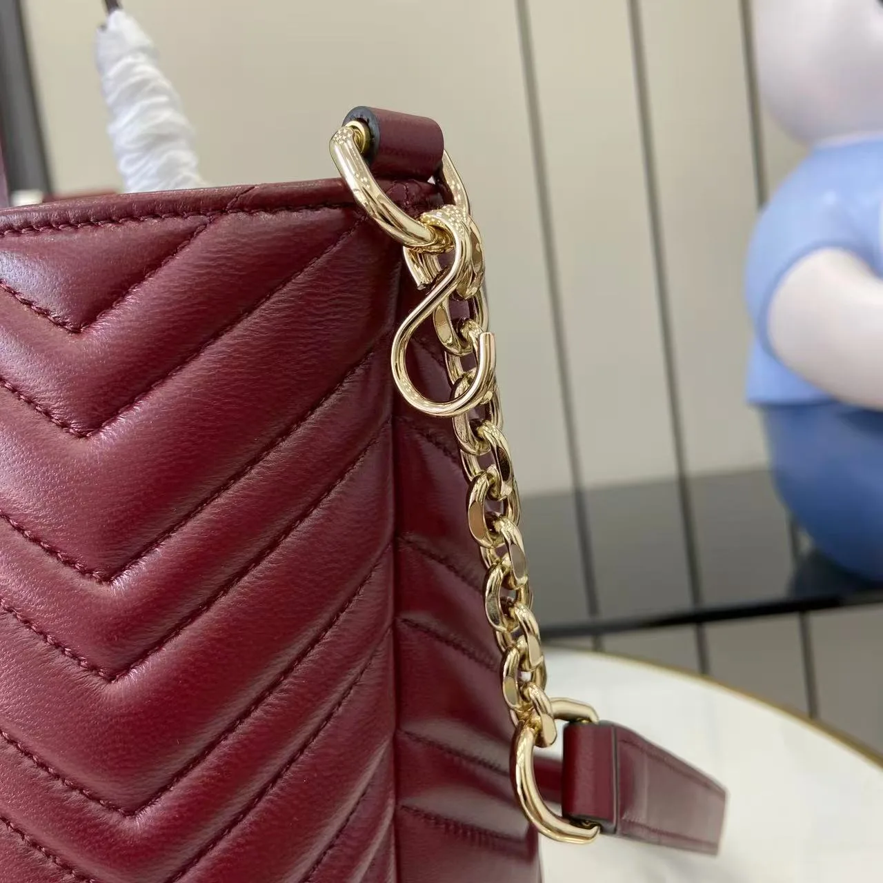 Gucci Marmont Red GG Supreme Canvas Tote Bag product photo from LabelPicks