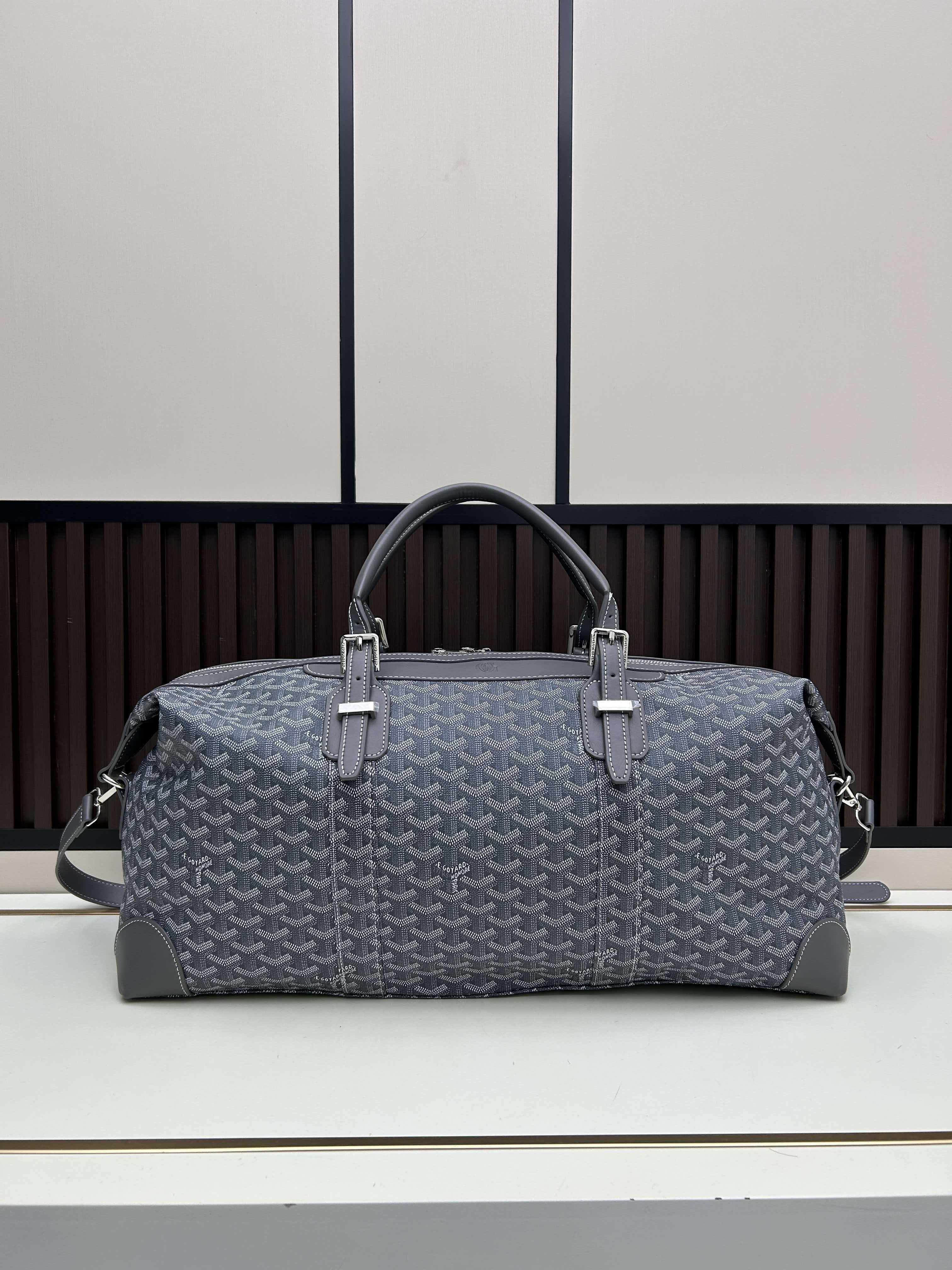 Goya Travel Bag