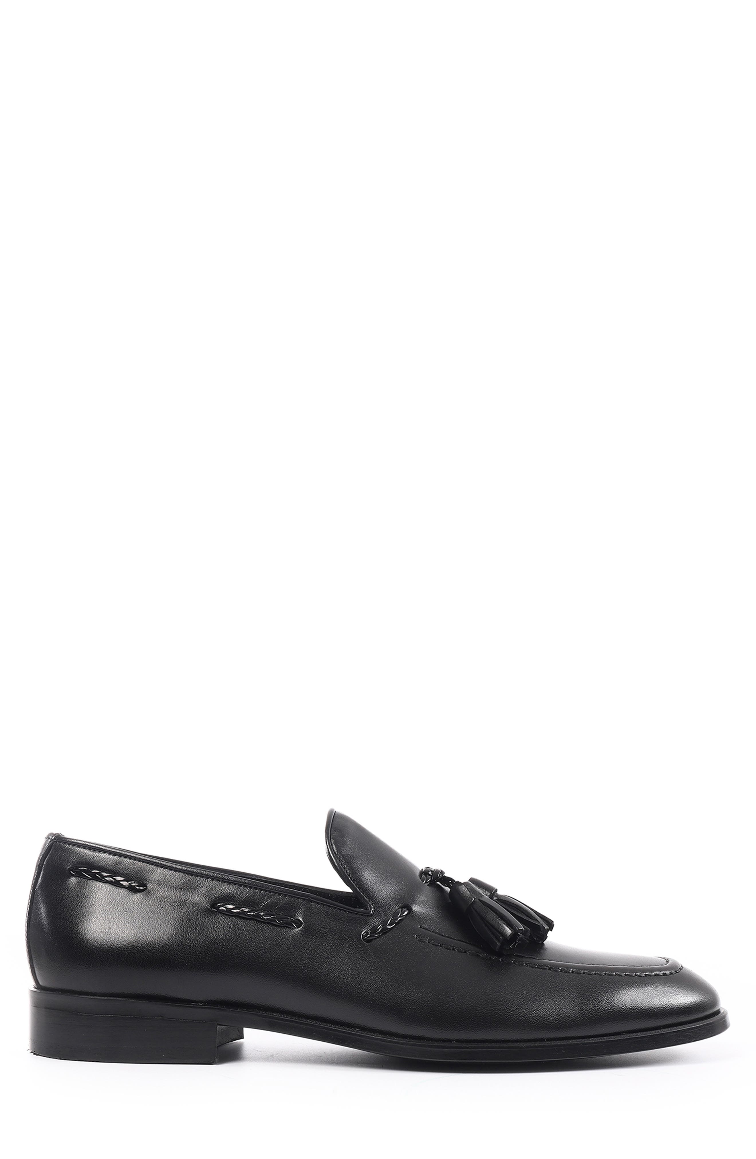VELLAPAIS Fairfield Tassel Loafer