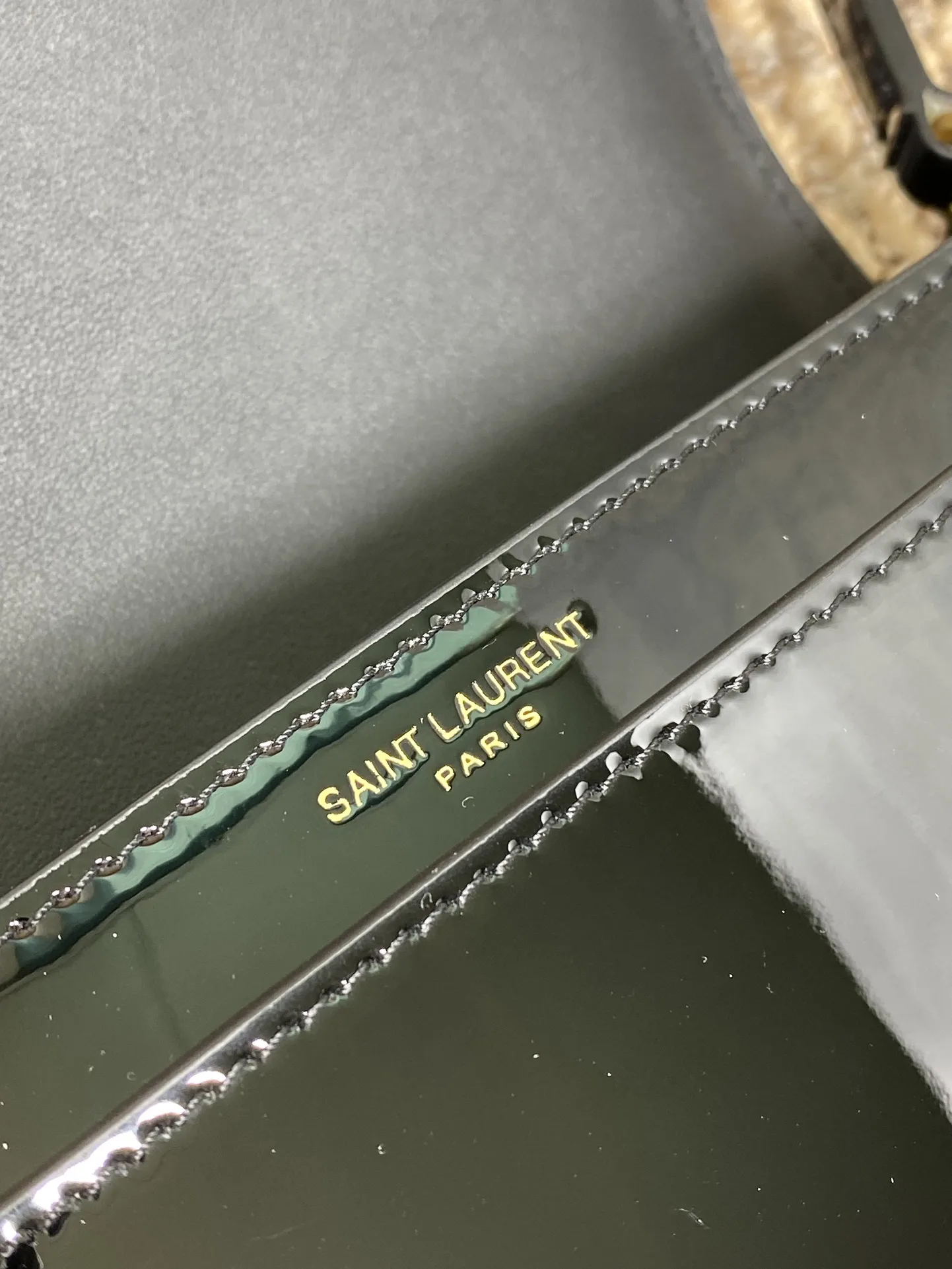 Saint Laurent Versatile Shoulder Bag product photo from LabelPicks