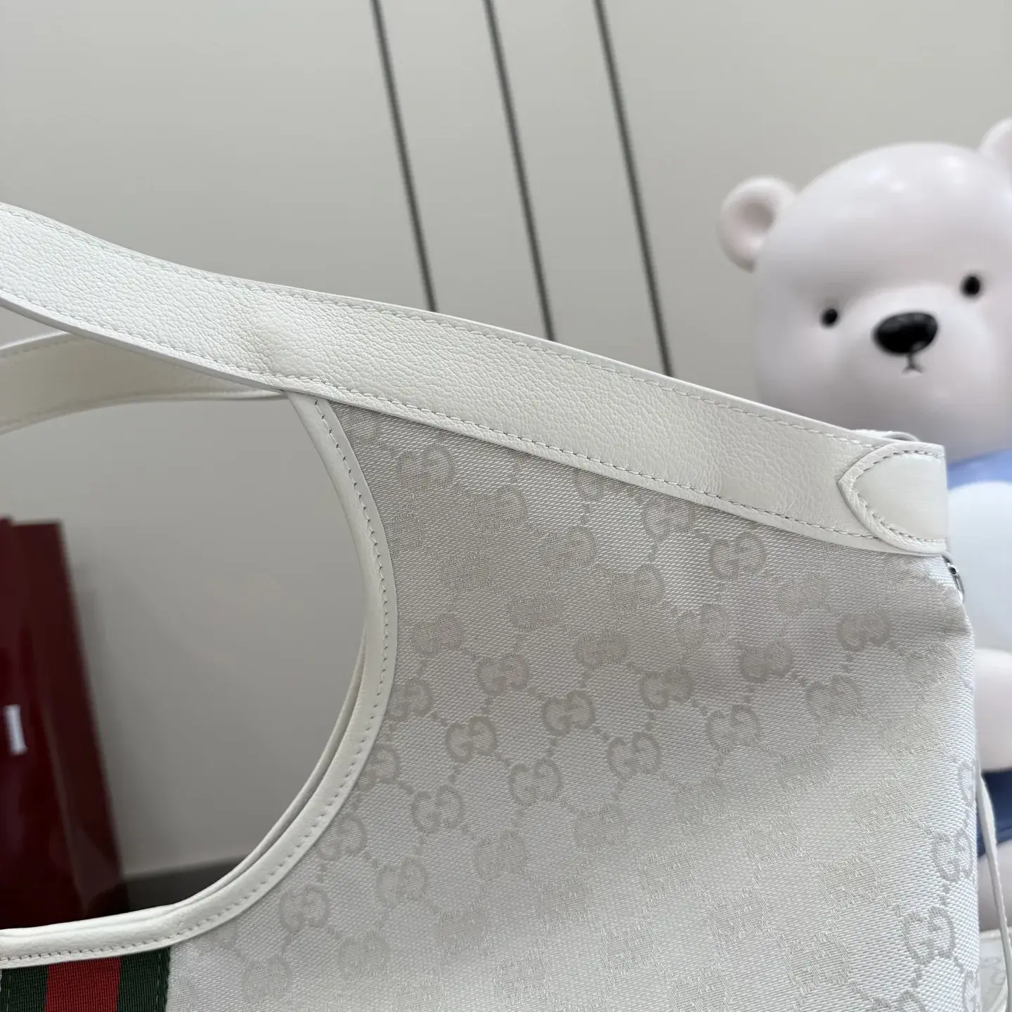 Gucci White Generation GG Supreme Canvas Tote Bag product photo from LabelPicks