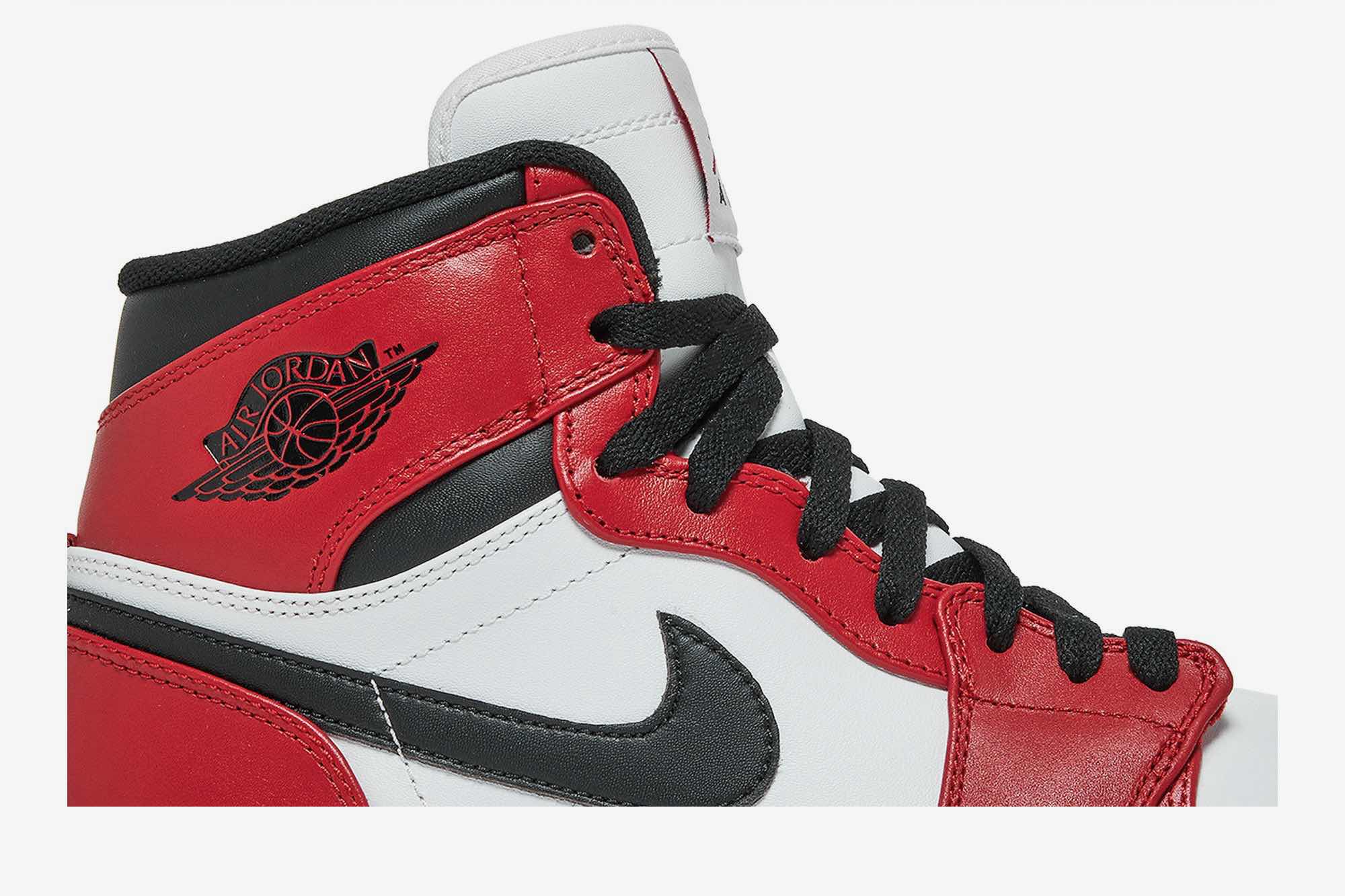 Air Jordan 1 Retro High ‘Chicago’ 2013 332550-163