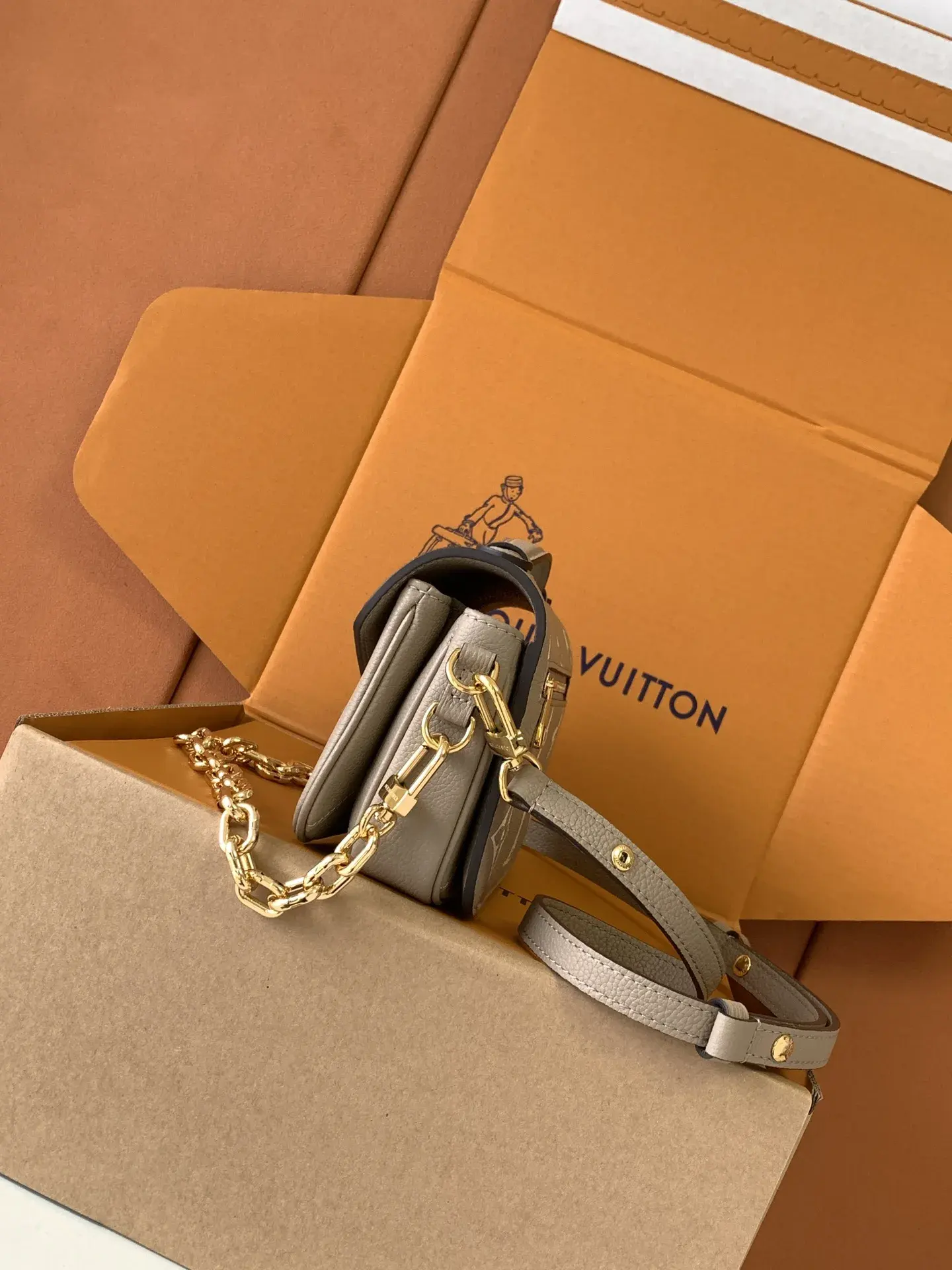 Louis Vuitton Pochette Shoulder Bag product photo from LabelPicks