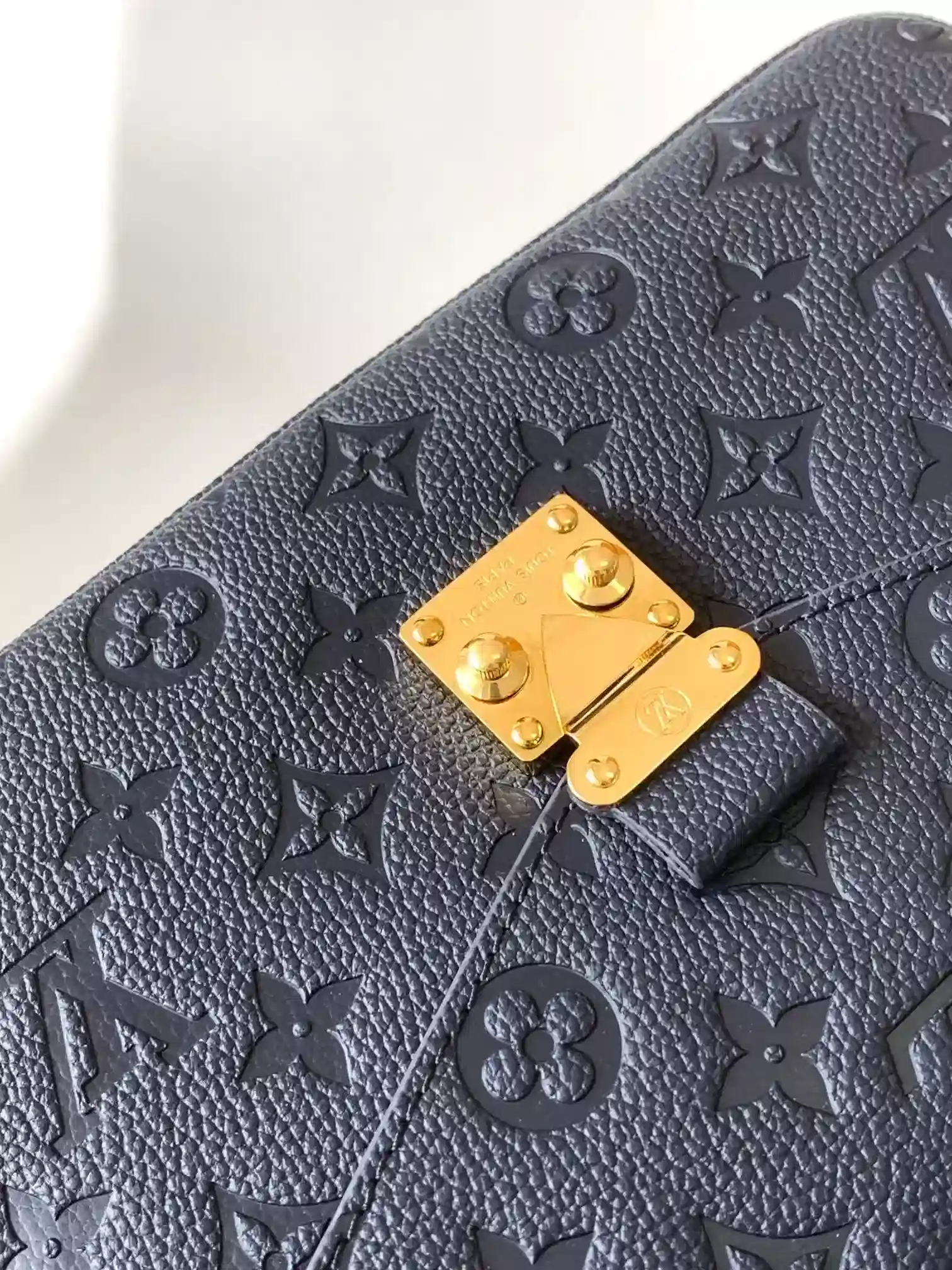 Louis Vuitton Pochette Black Grained Leather Shoulder Bag product photo from LabelPicks