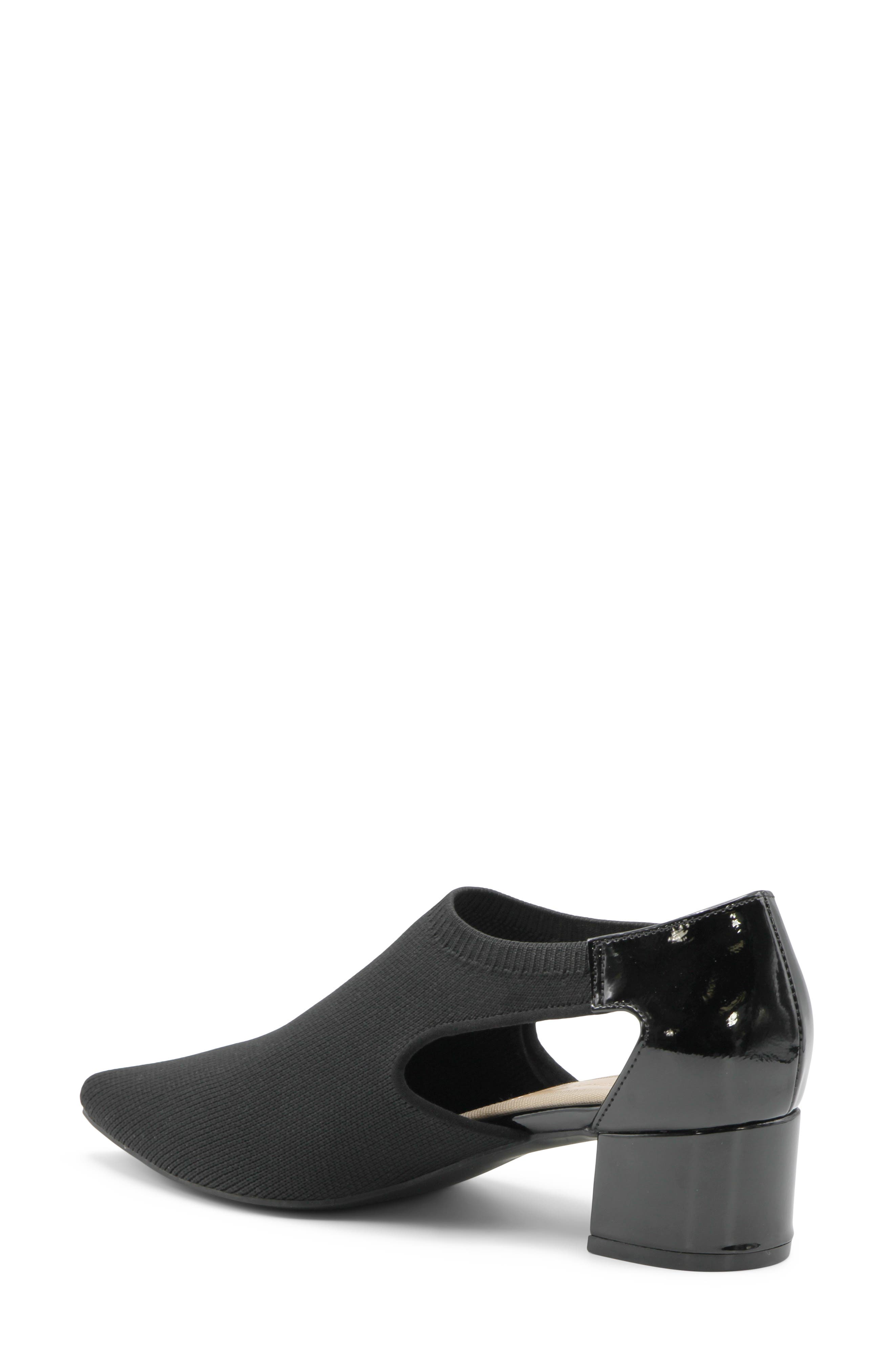Adrienne Vittadini Gracee Cutout Bootie