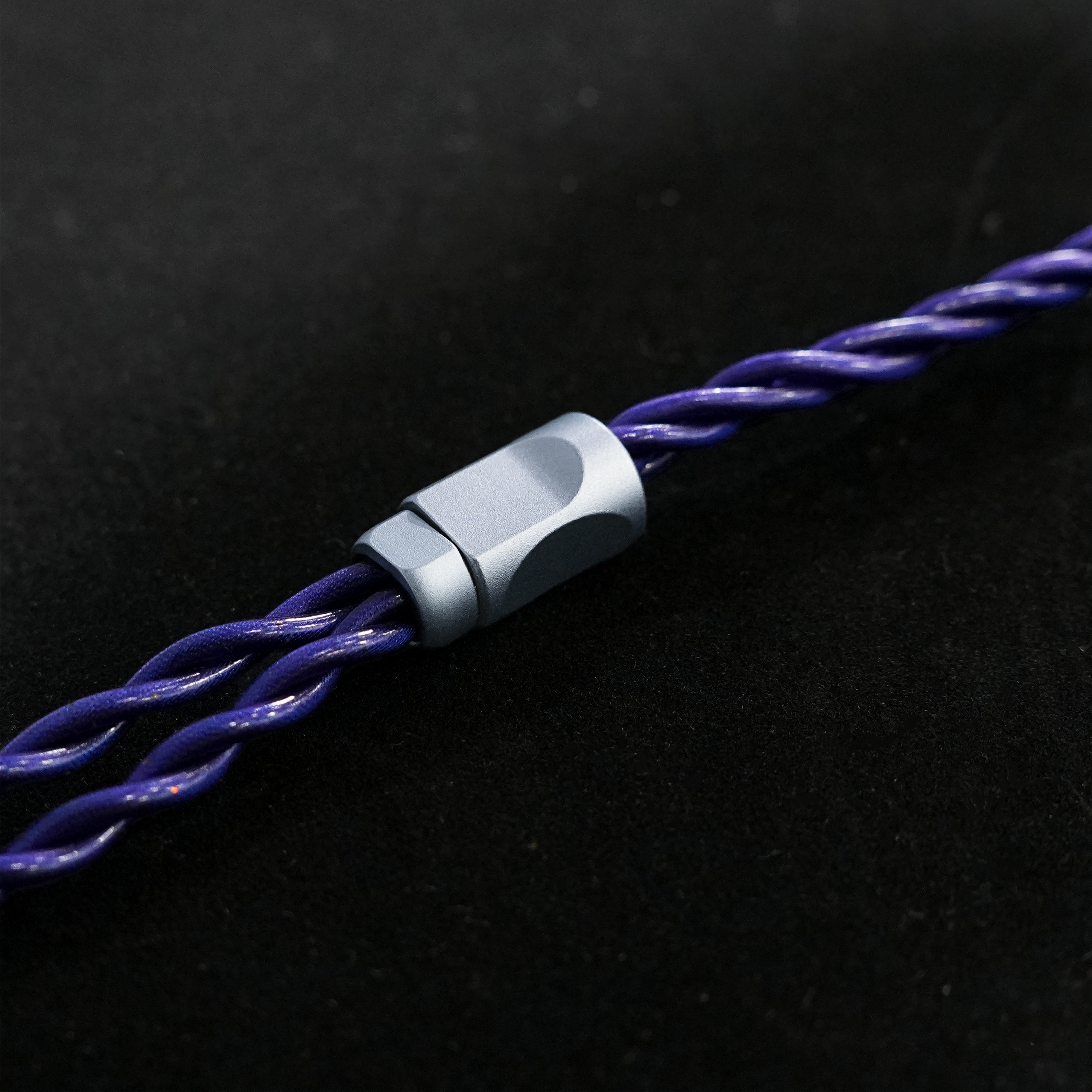 Headphones and headphone cables
