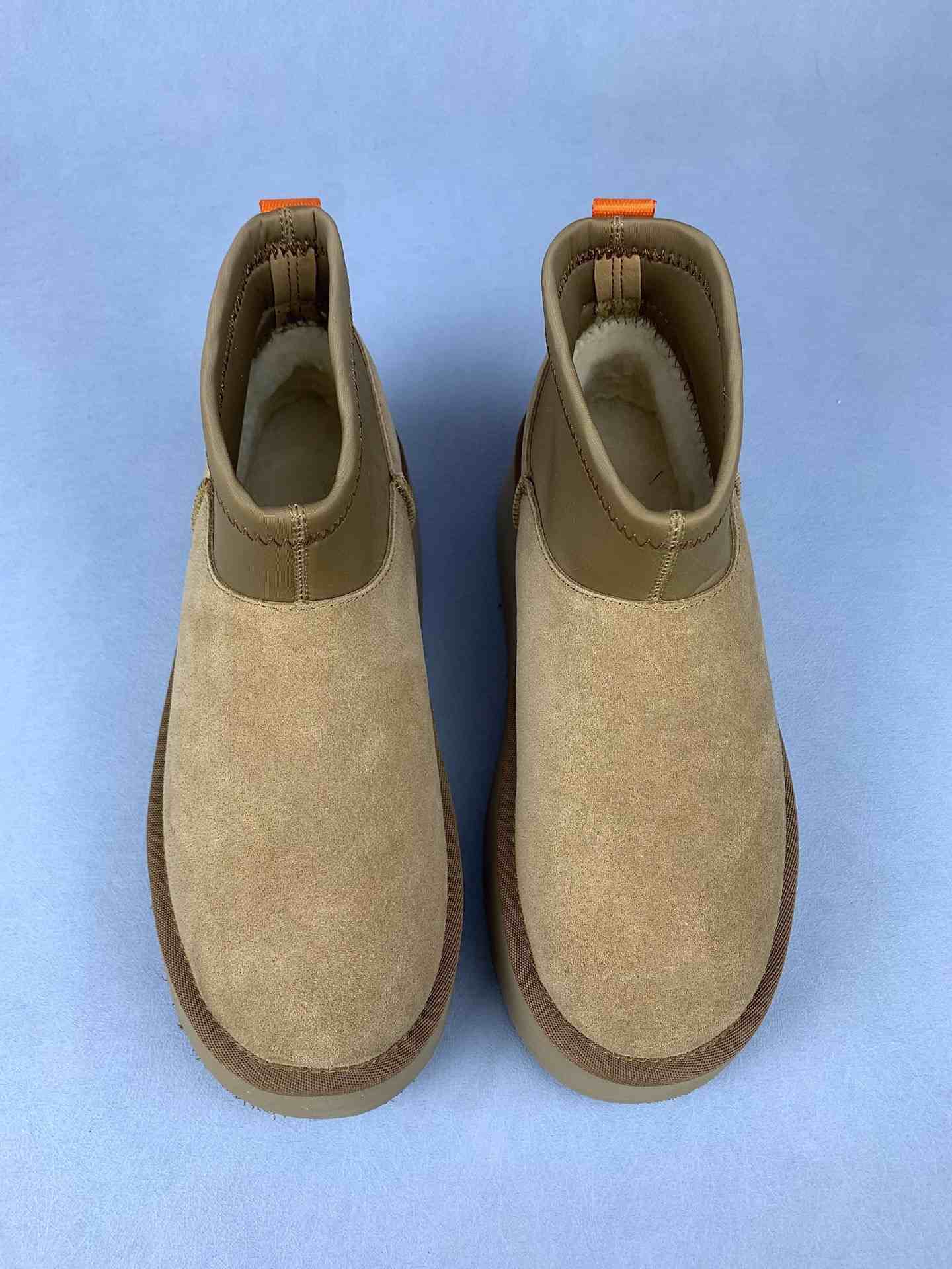 UGG Classic Mini Dipper Boot