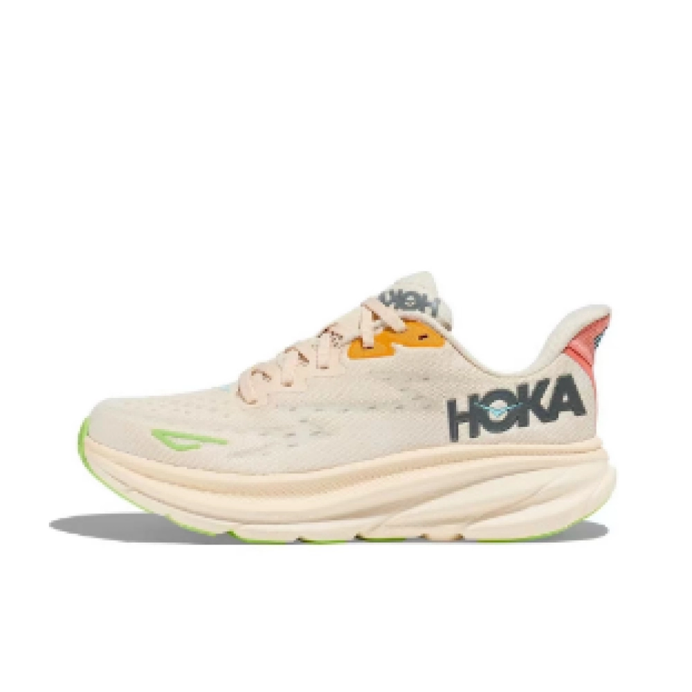 HOKA Clifton 9 ‘Vanilla Astral’