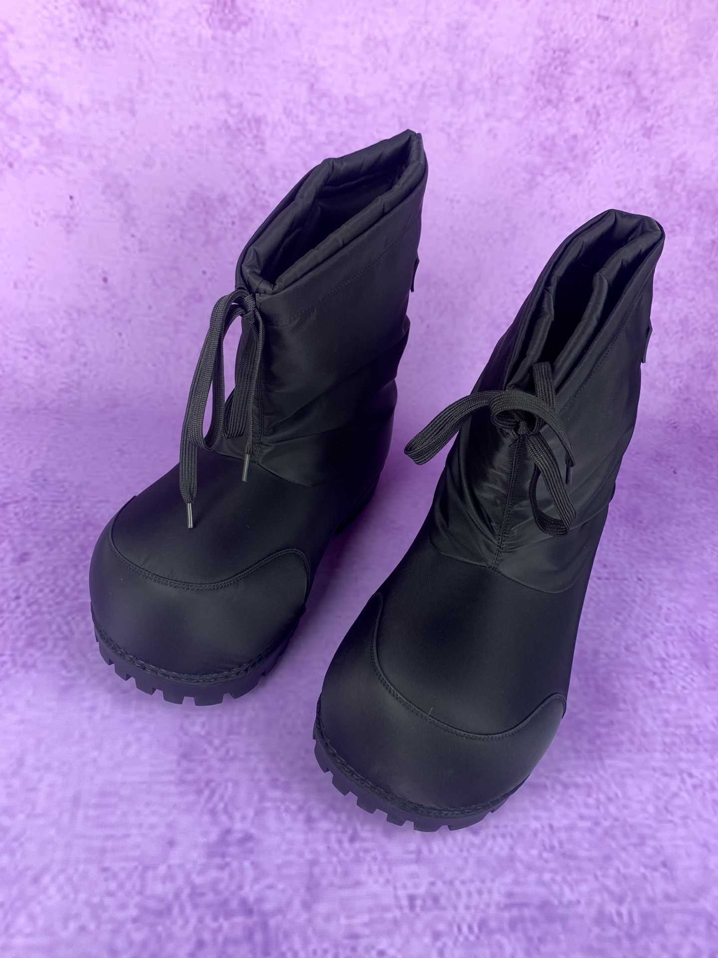Balenciaga Alaska Boot