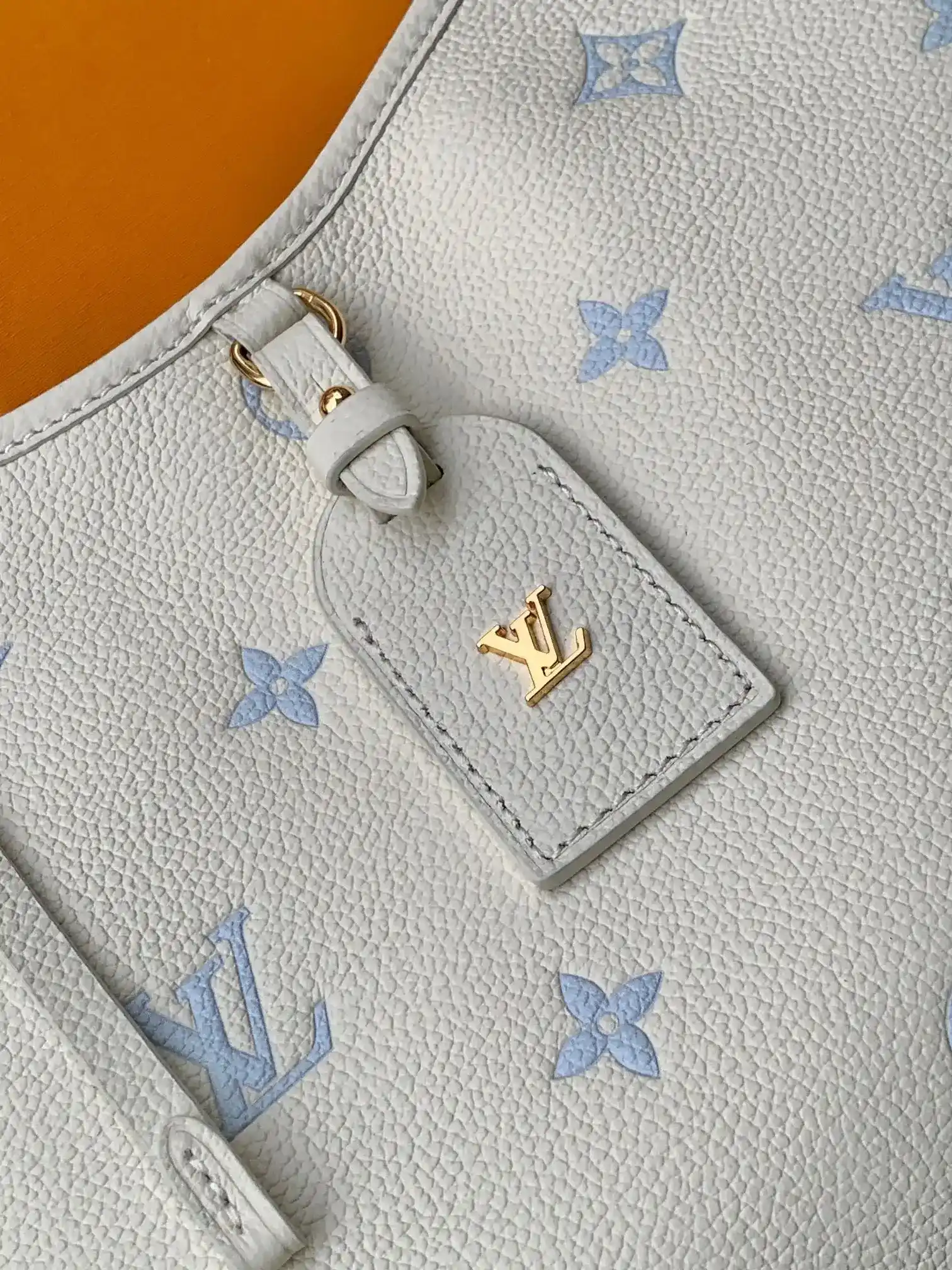 Louis Vuitton White Calfskin Shoulder Bag product photo from LabelPicks