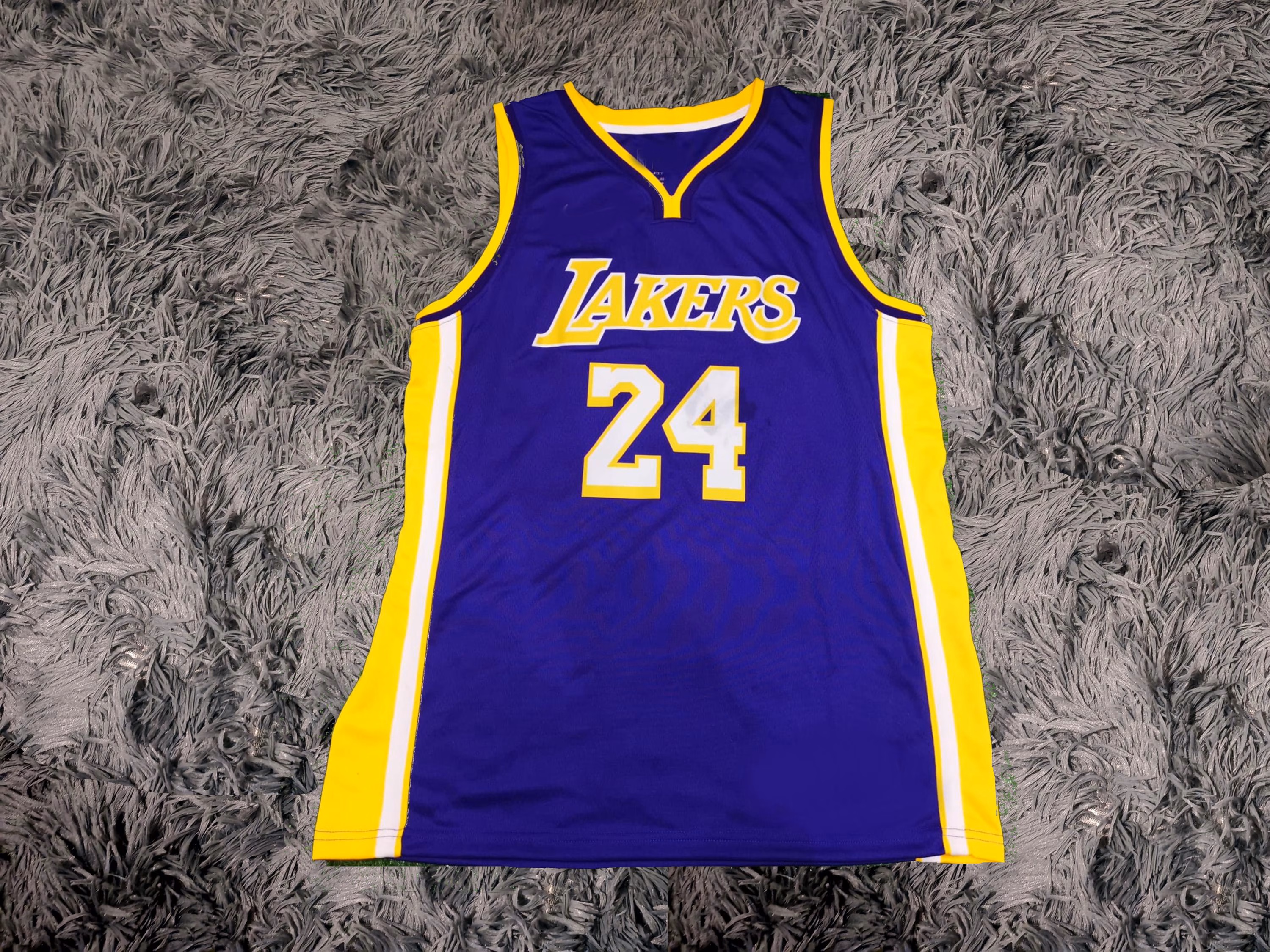 Kobe Bryant SIGNED Los Angeles Lakers #24 Signature Jersey/Shirt - COA - 06/07