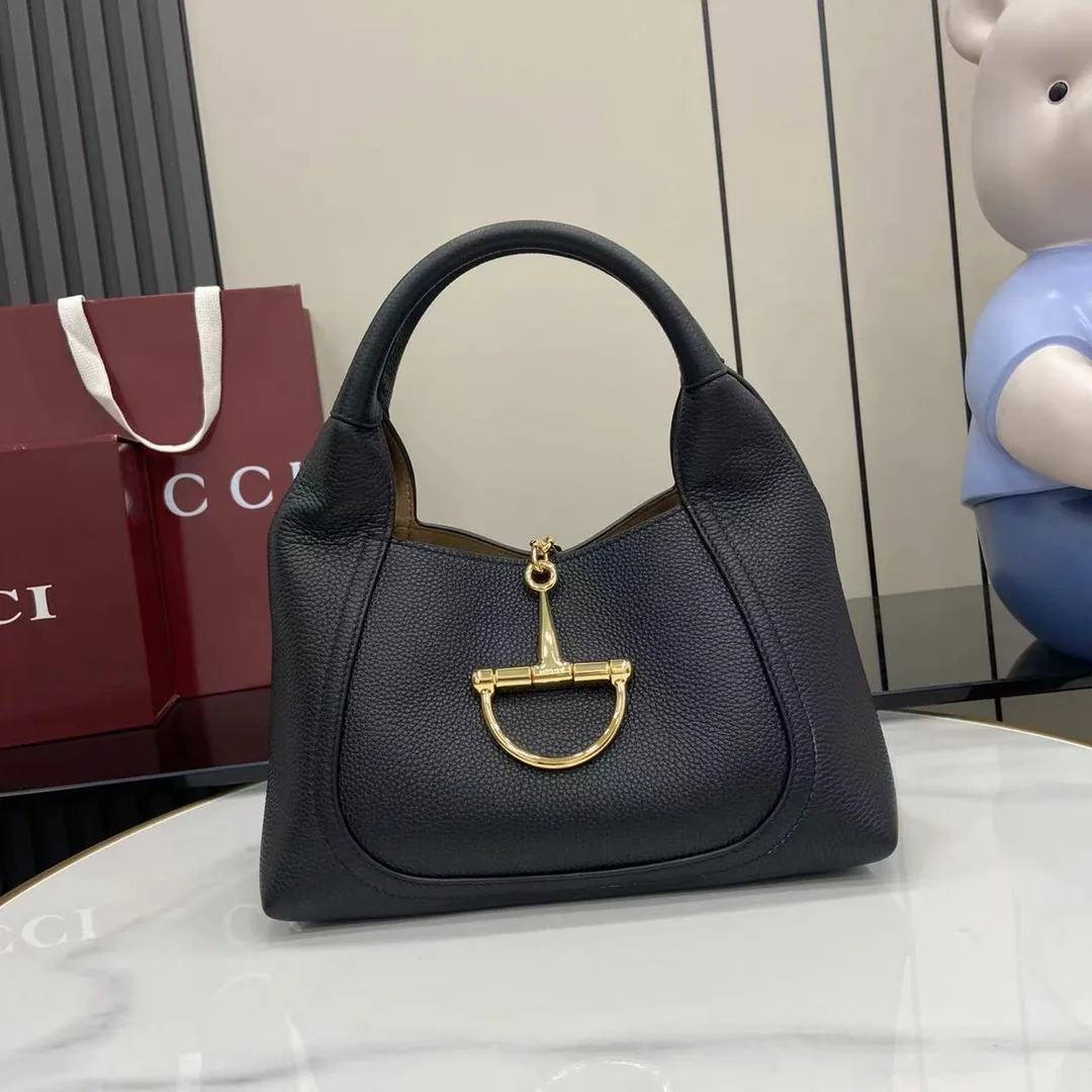 Gucci Black Grained Leather Shoulder Bag product photo from LabelPicks
