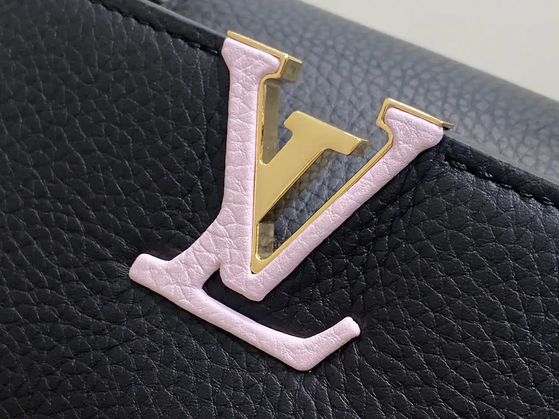 Louis Vuitton Black Capucines Top Handle Bag product photo from LabelPicks