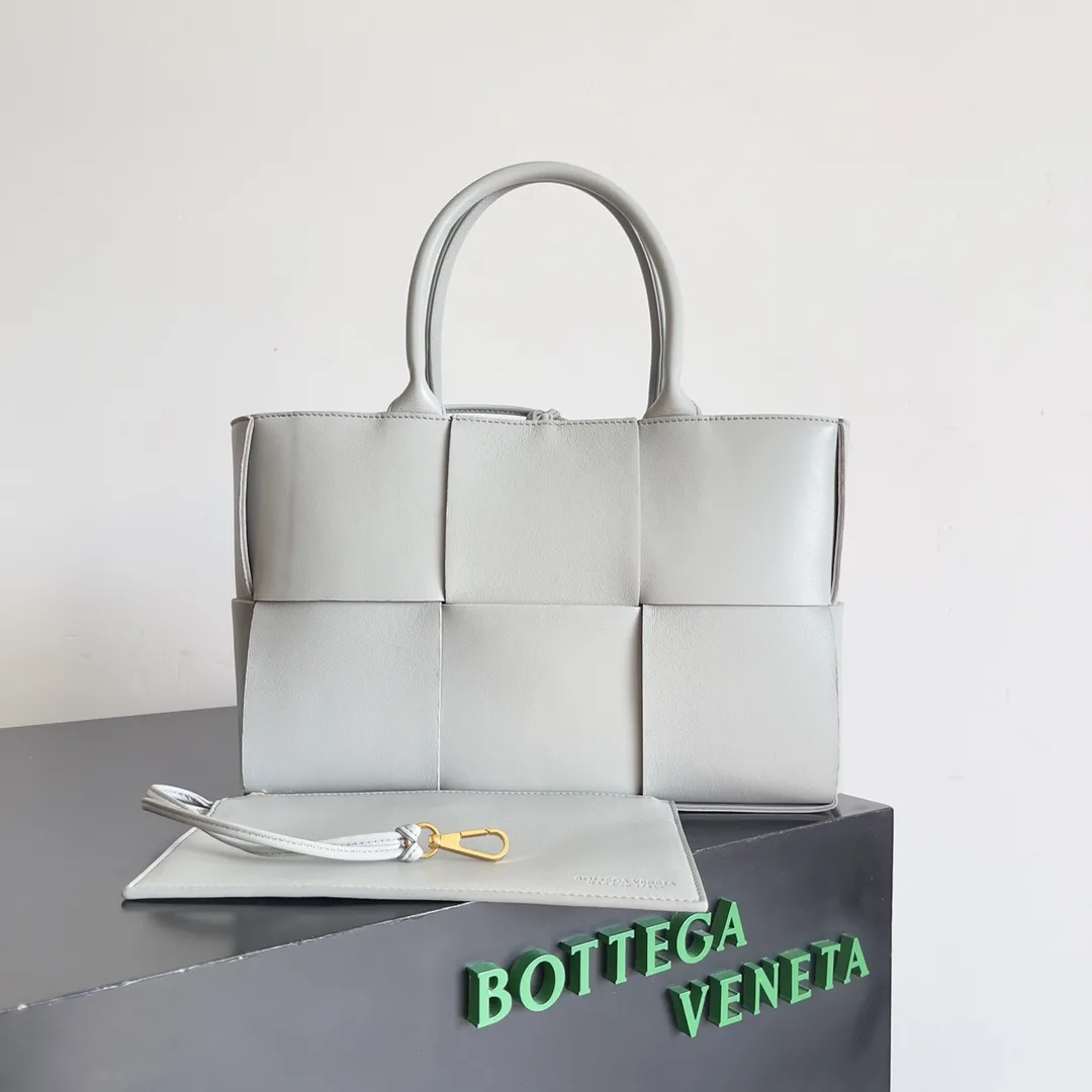 Bottega Veneta Intrecciato Woven Leather Tote Bag product photo from LabelPicks