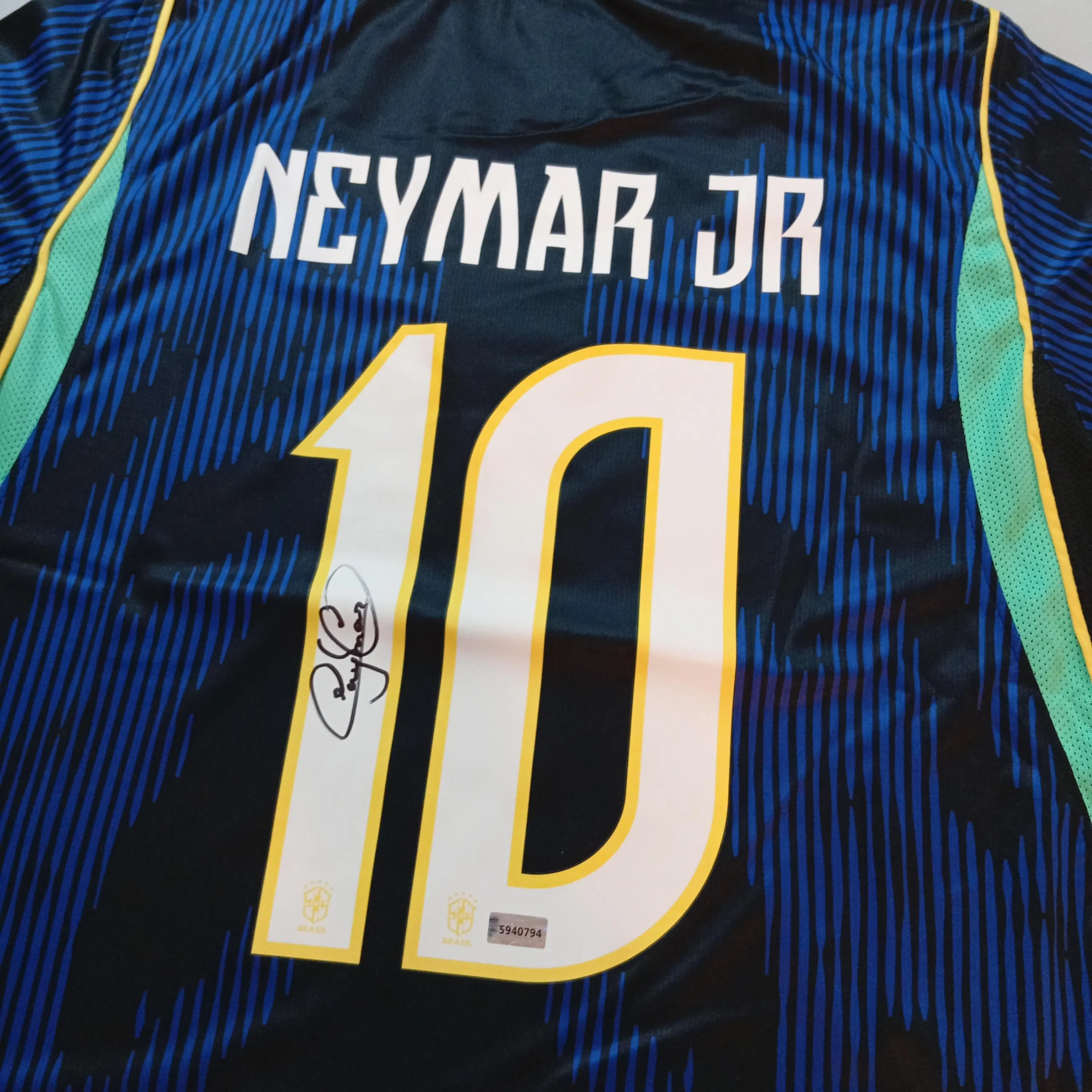Neymar Jr. Signed Autographed Brazil Jersey with COA