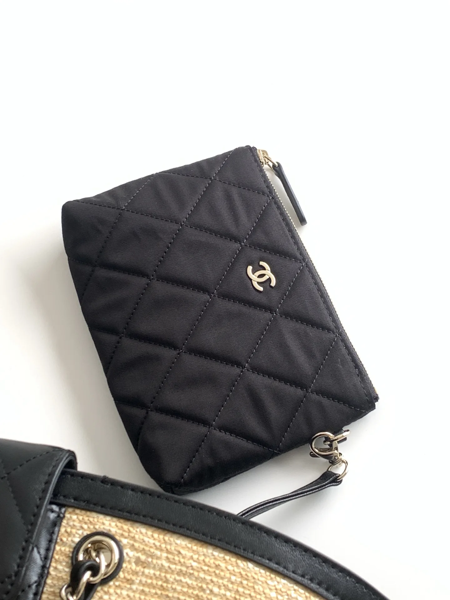 Chanel Black Straw Woven Tote Bag product photo from LabelPicks