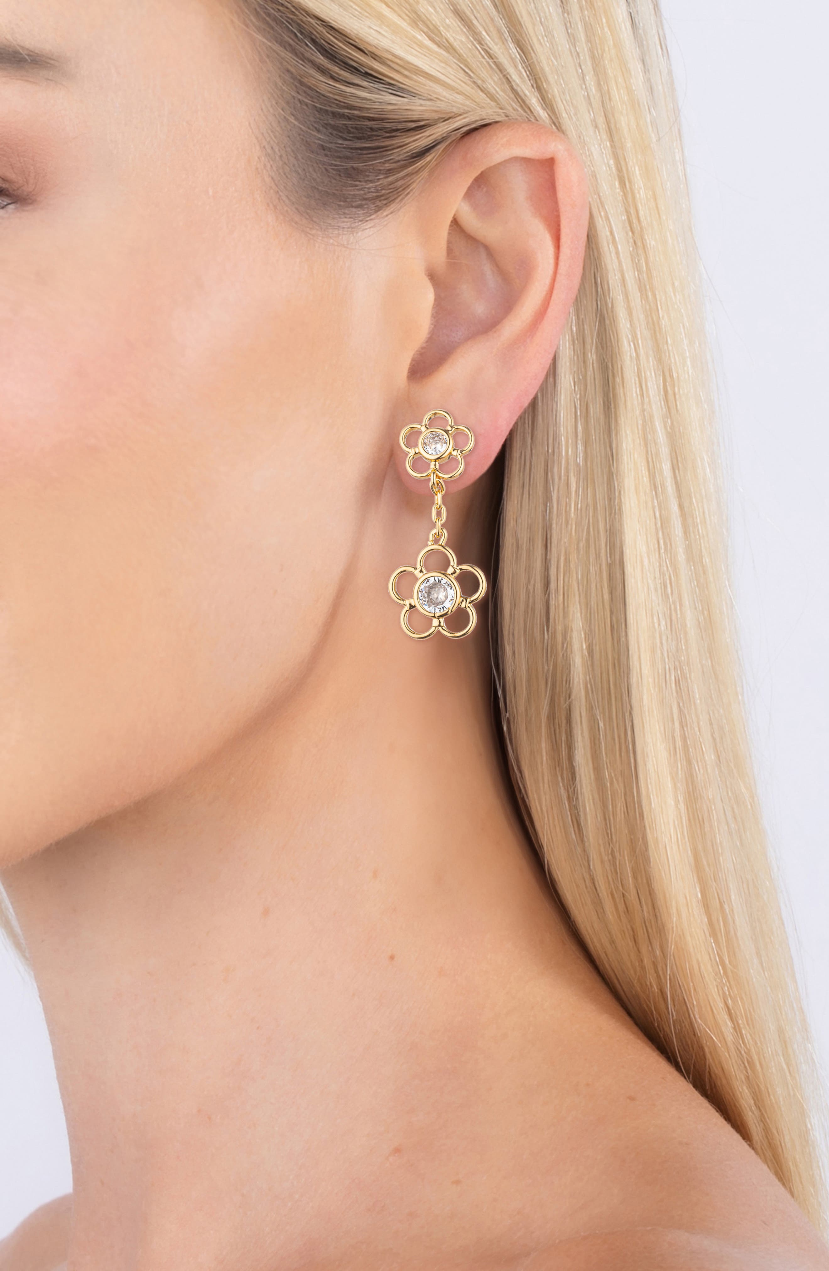 EYE CANDY LOS ANGELES Daisy Drop Earrings