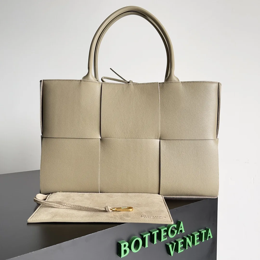 Bottega Veneta Intrecciato Woven Leather Tote Bag product photo from LabelPicks