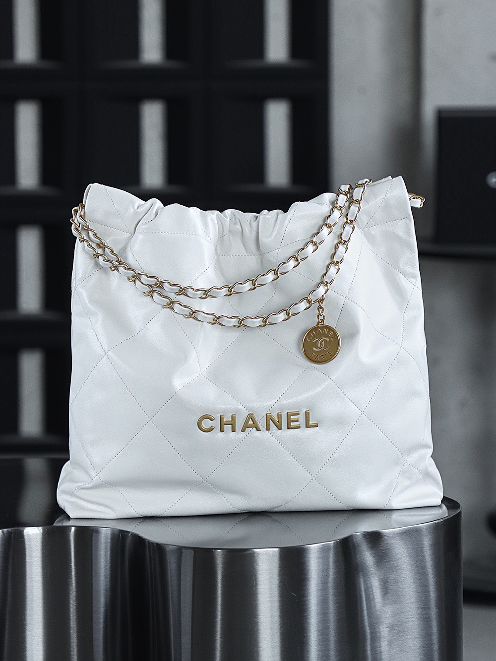 CHANEL MASTER 22 HANDBAG AS3261 (42*39*8cm)