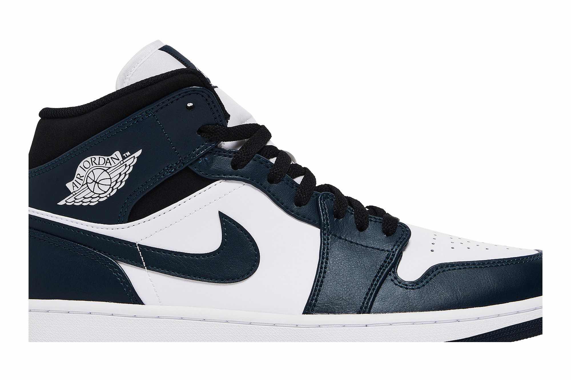 Air Jordan 1 Mid ‘Armory Navy Dark Teal’ 554724-411