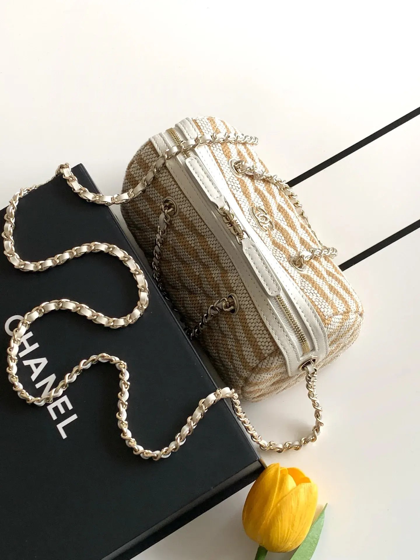 Chanel Straw Woven Top Handle Bag product photo from LabelPicks
