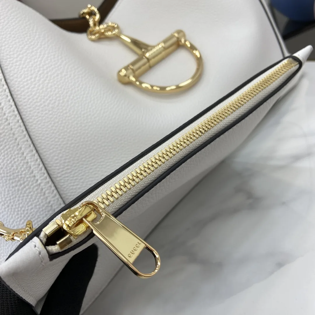 Gucci White Grained Leather Shoulder Bag product photo from LabelPicks