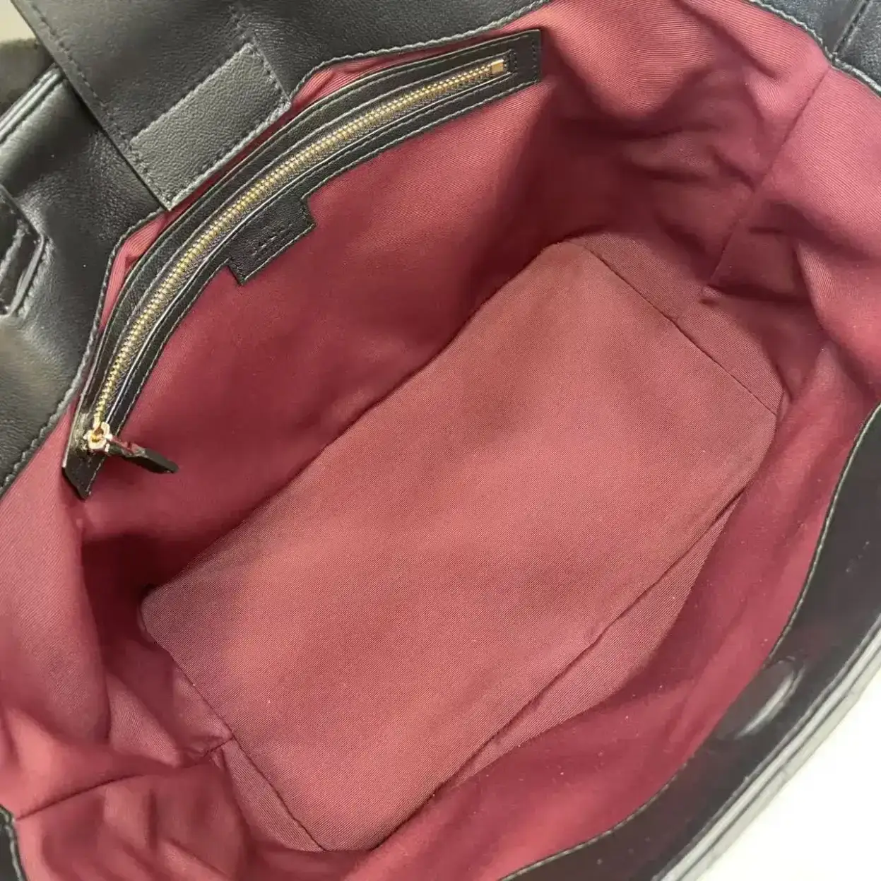 Gucci Marmont Black GG Supreme Canvas Tote Bag product photo from LabelPicks