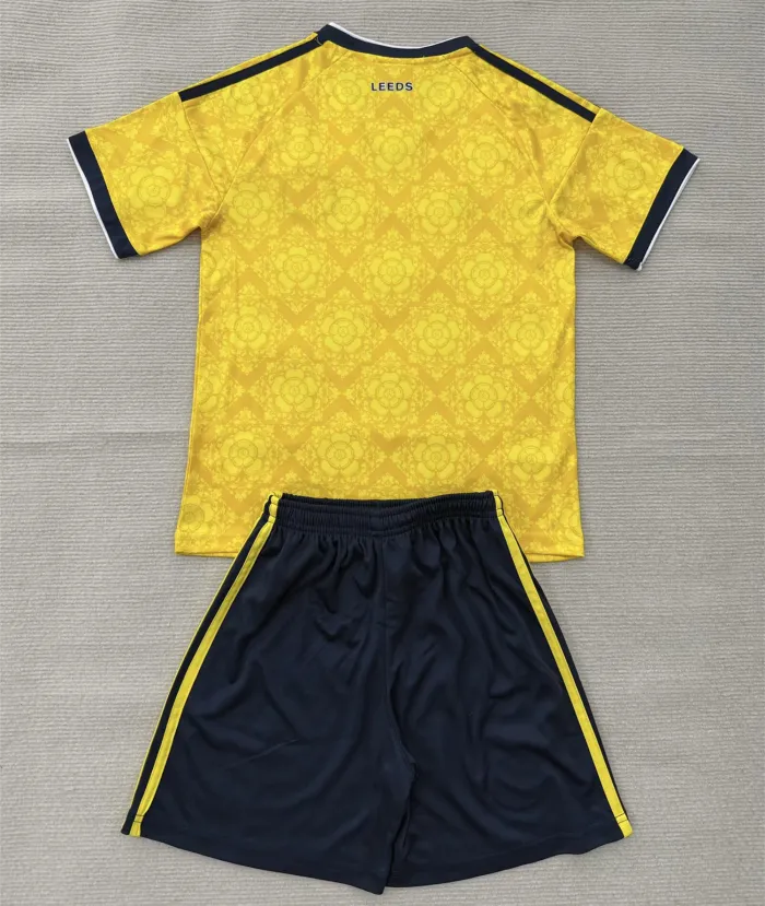 Kids Leeds United Away Suit 26/27