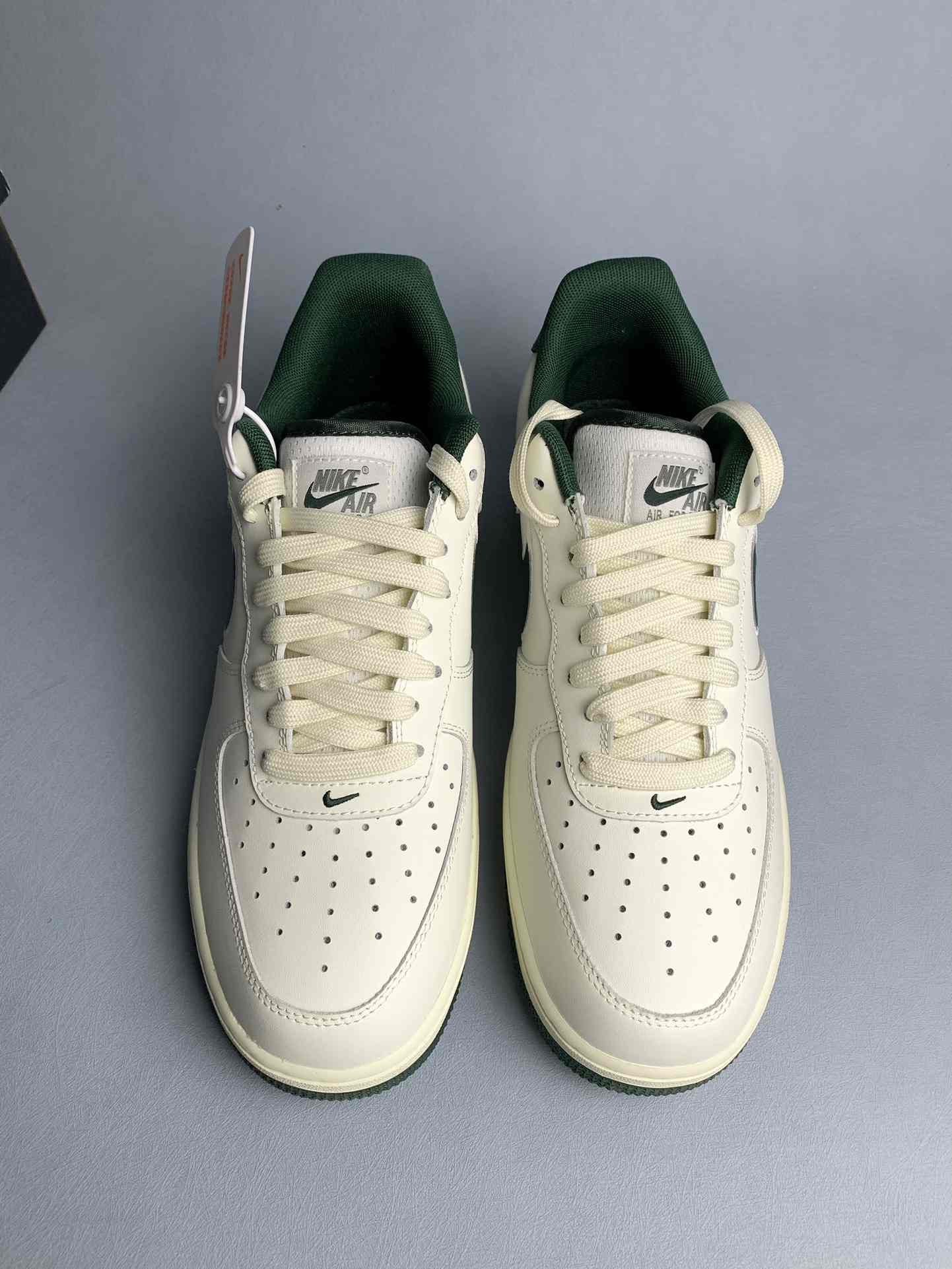 Nike Air Force 1 '07 Shoes