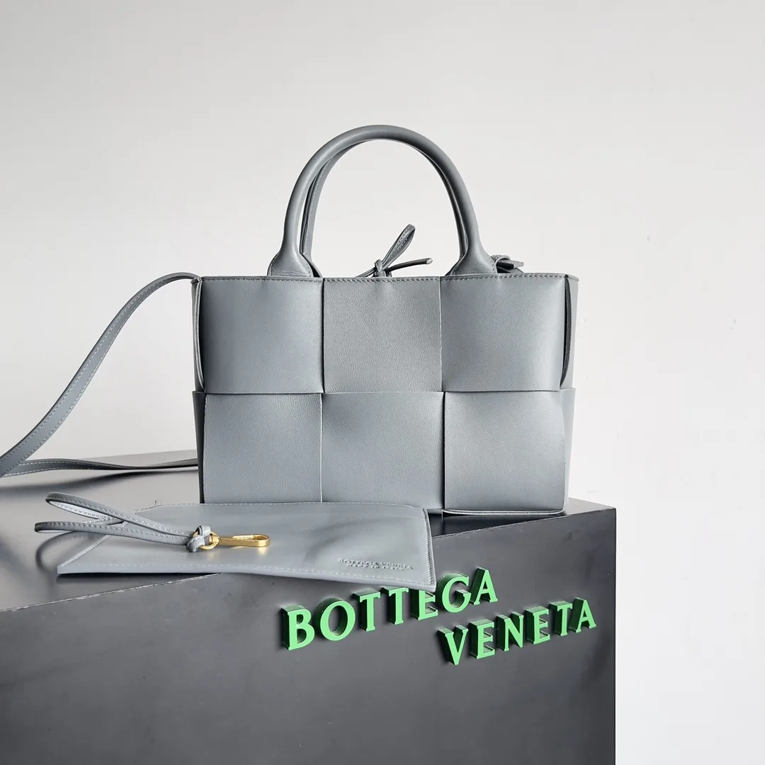 Bottega Veneta Grained Leather Tote Bag product photo from LabelPicks
