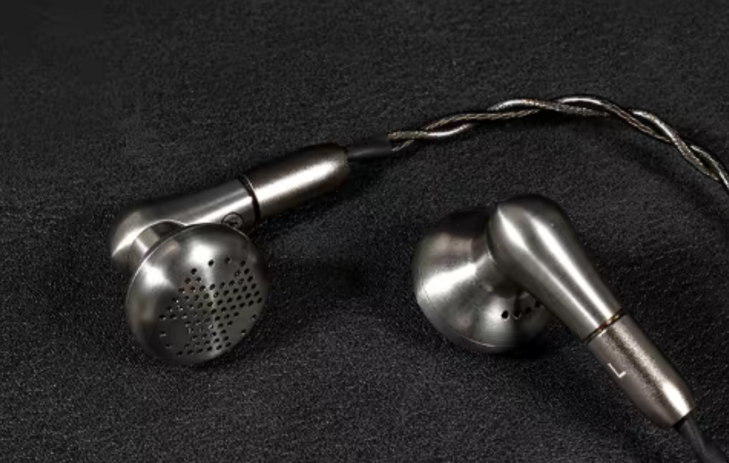 YinCrow RW6000 high-end Earphones Wired Brand New IEM - GreshamTech