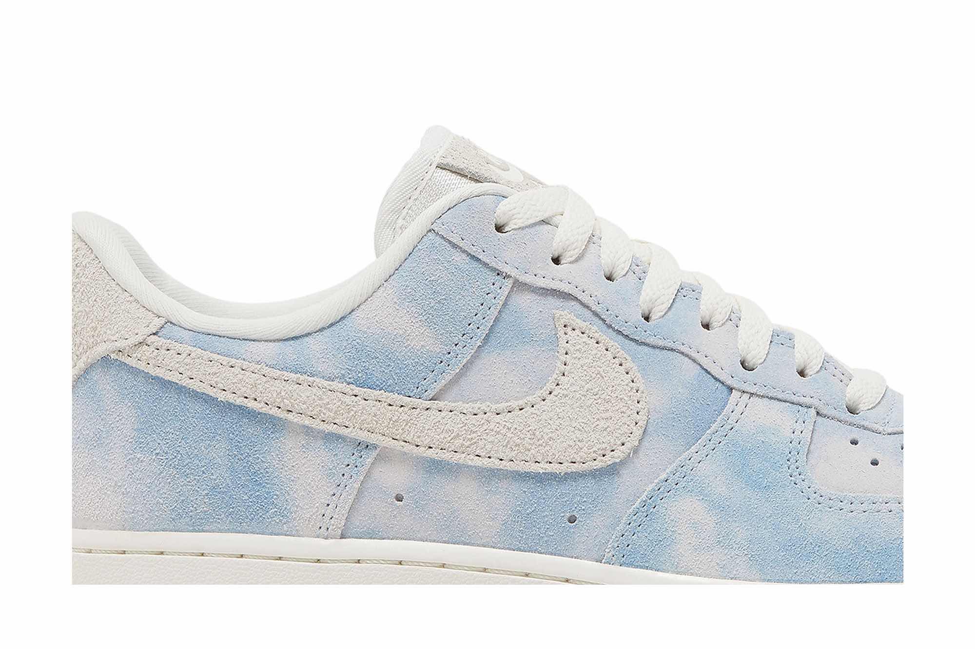 Nike Air Force 1 Low ‘Clouds’ FD0883-400