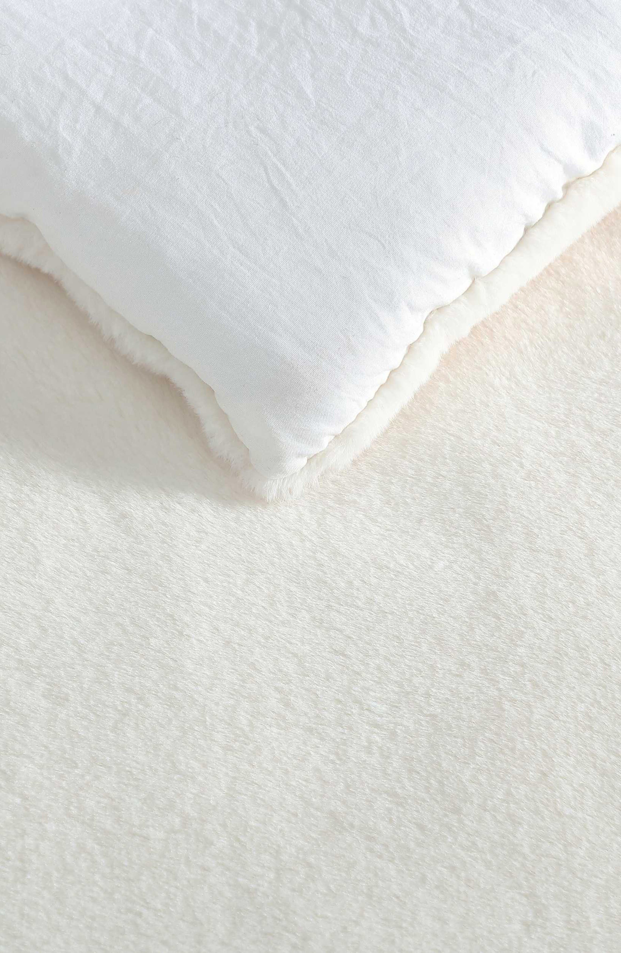 Vera Wang Faux Fur Comforter & Sham Set