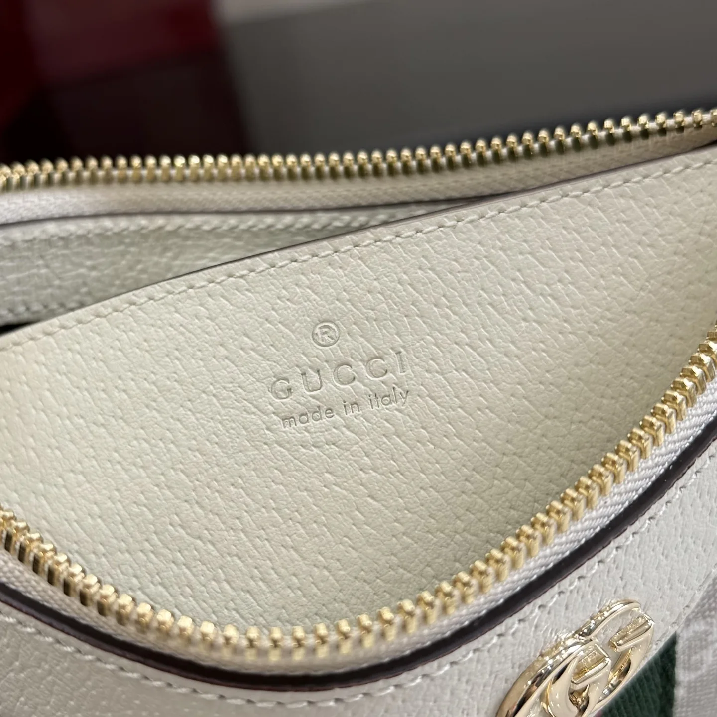 Gucci Ophidia White GG Supreme Canvas Shoulder Bag product photo from LabelPicks