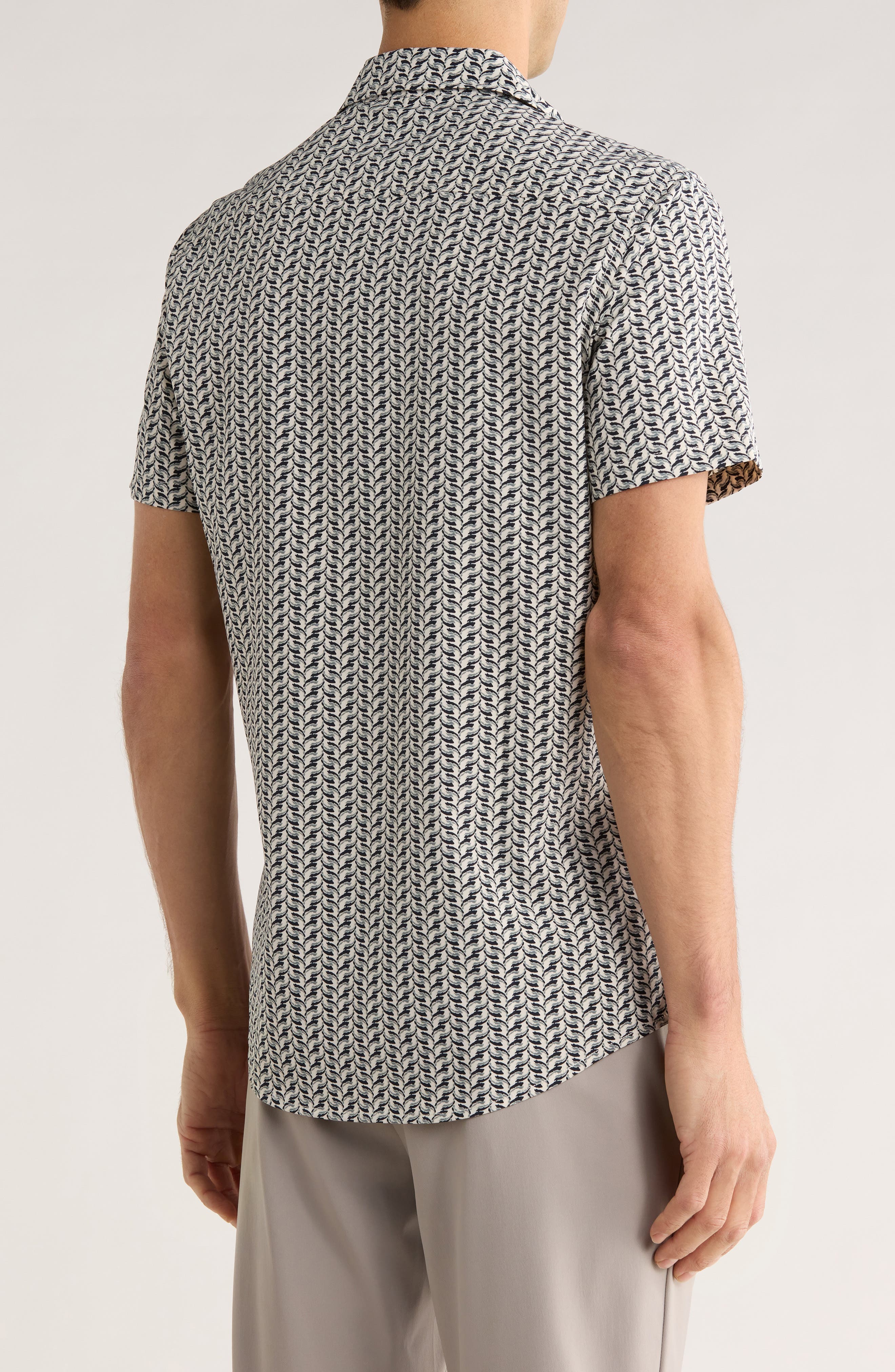 14th & Union Leaf Print Short Sleeve Performance Button-Up Shirt
