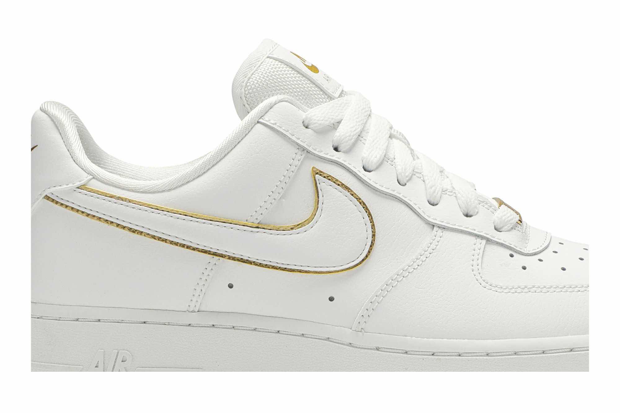Air Force 1 07 ESS ‘Metallic Gold’ AO2132-102