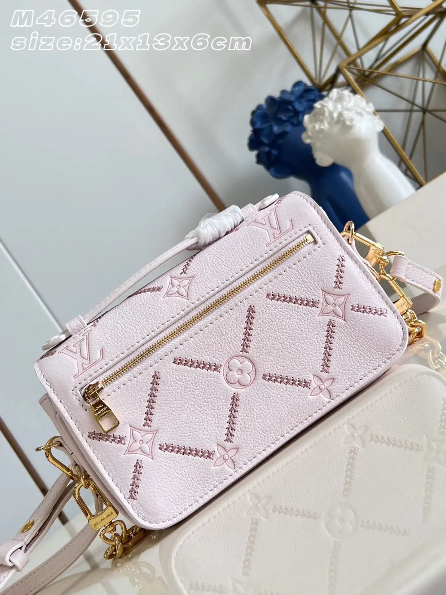Louis Vuitton Pochette Pink Calfskin Shoulder Bag product photo from LabelPicks