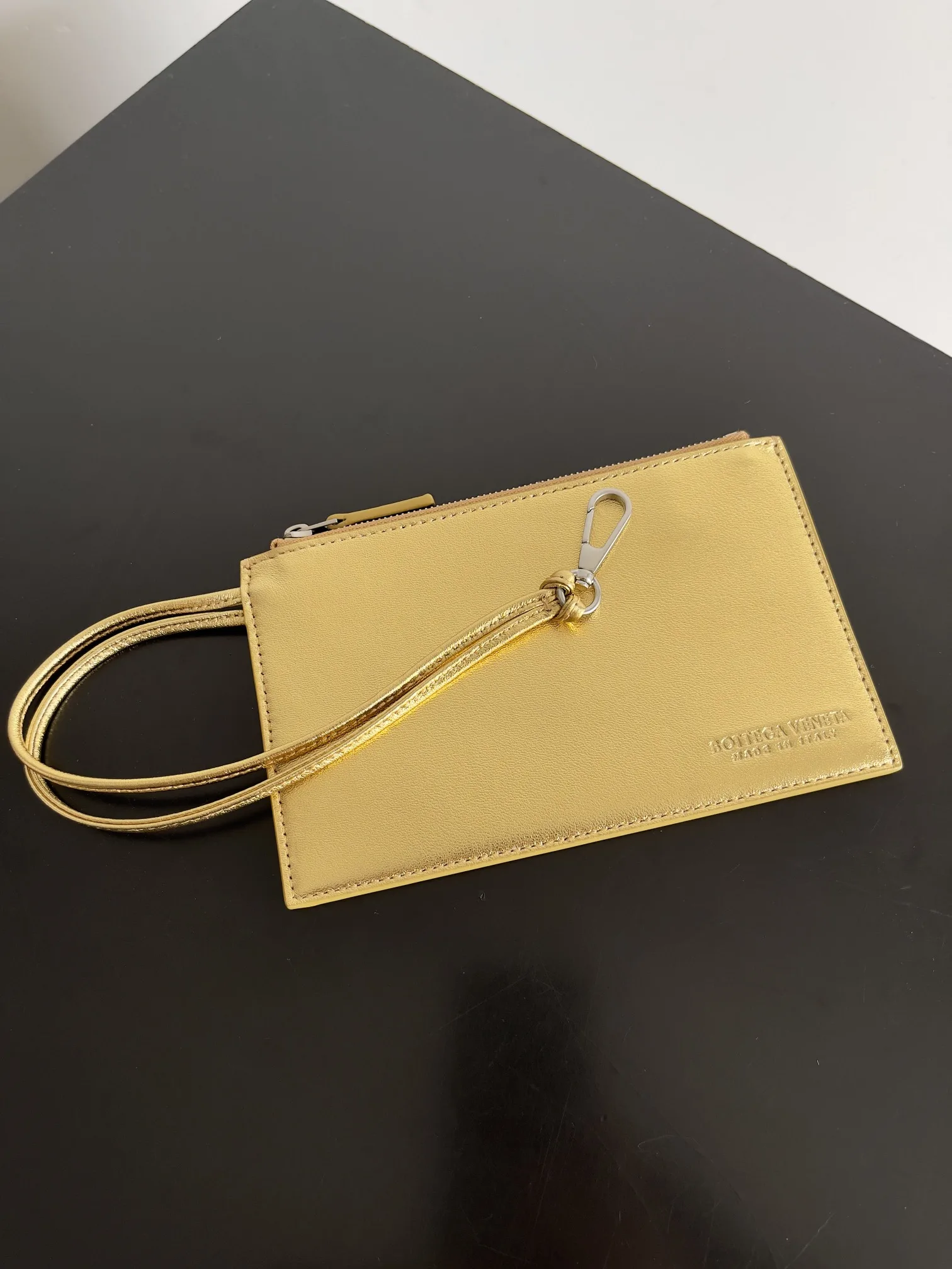 Bottega Veneta Cabat Intrecciato Woven Leather Bucket Bag product photo from LabelPicks