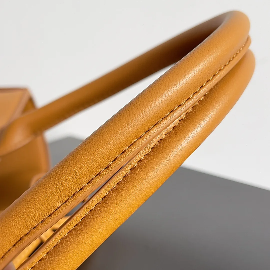 Bottega Veneta Brown Intrecciato Woven Leather Tote Bag product photo from LabelPicks