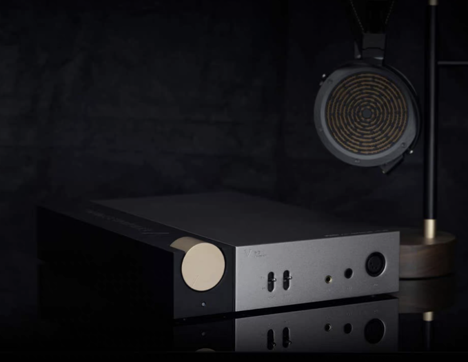 DUNU MODEL 53 High-End Battery Powered Desktop Headphone Amplifier / Audiophile Grade DAC Amp - GreshamTech