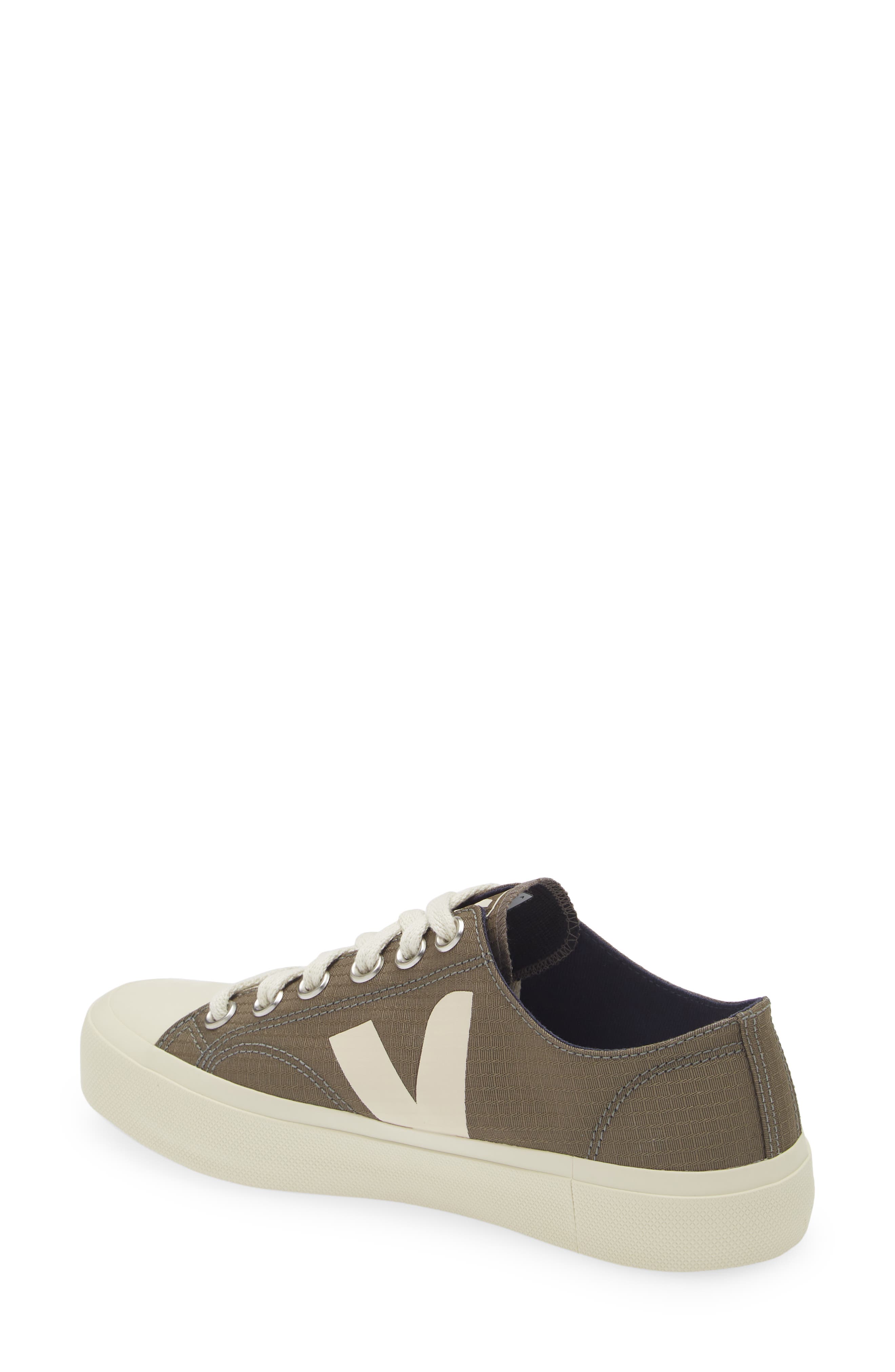 Veja Wata II Low Top Sneaker
